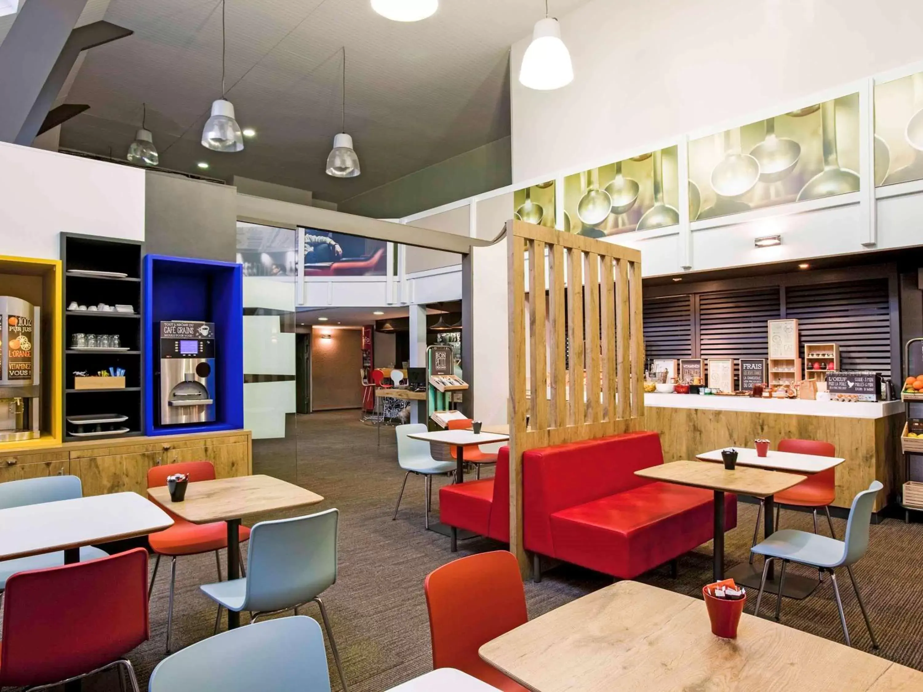 Restaurant/places to eat, Lounge/Bar in Ibis Provins