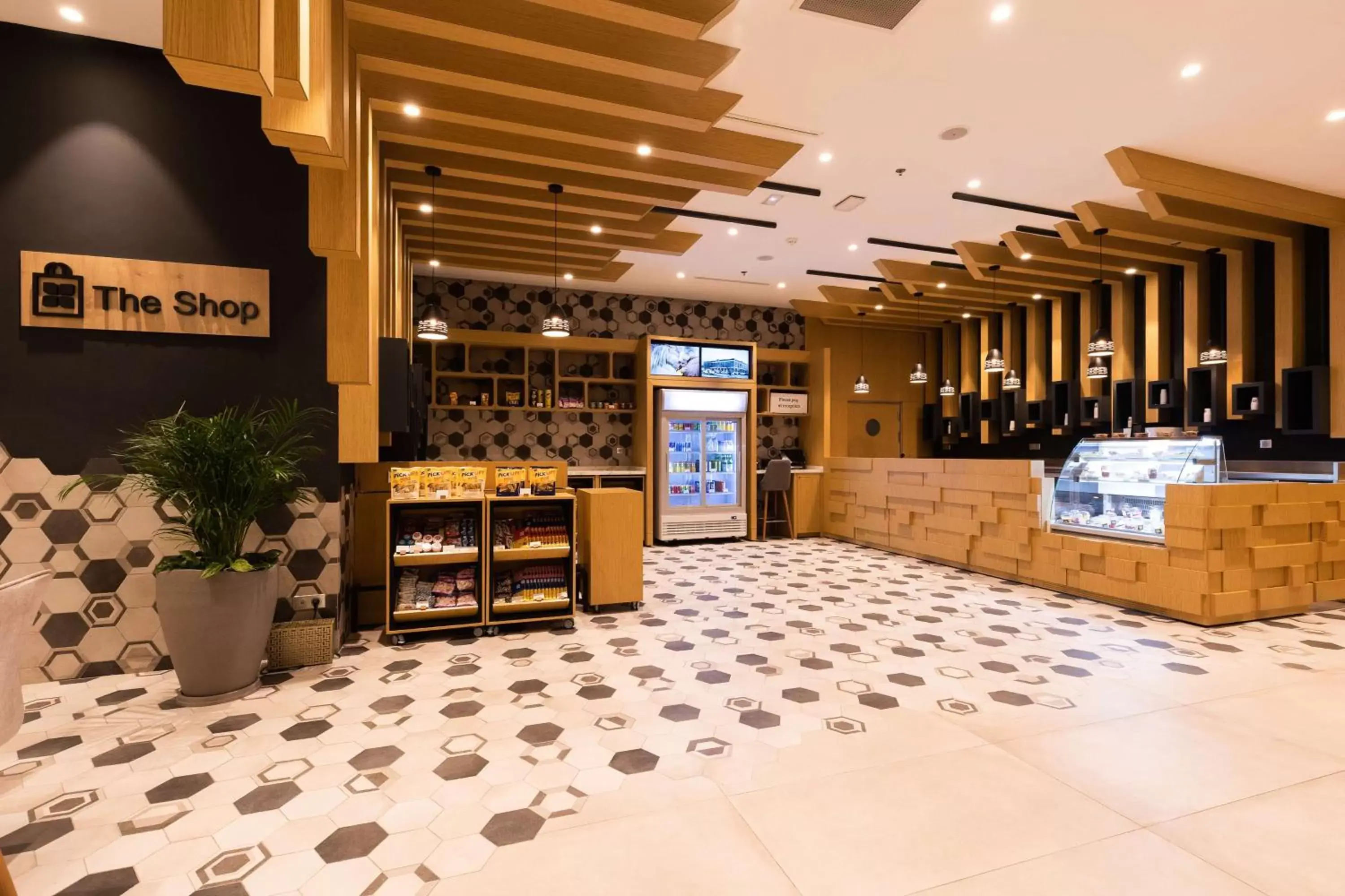 Dining area, Lobby/Reception in Hilton Garden Inn Casablanca Sud