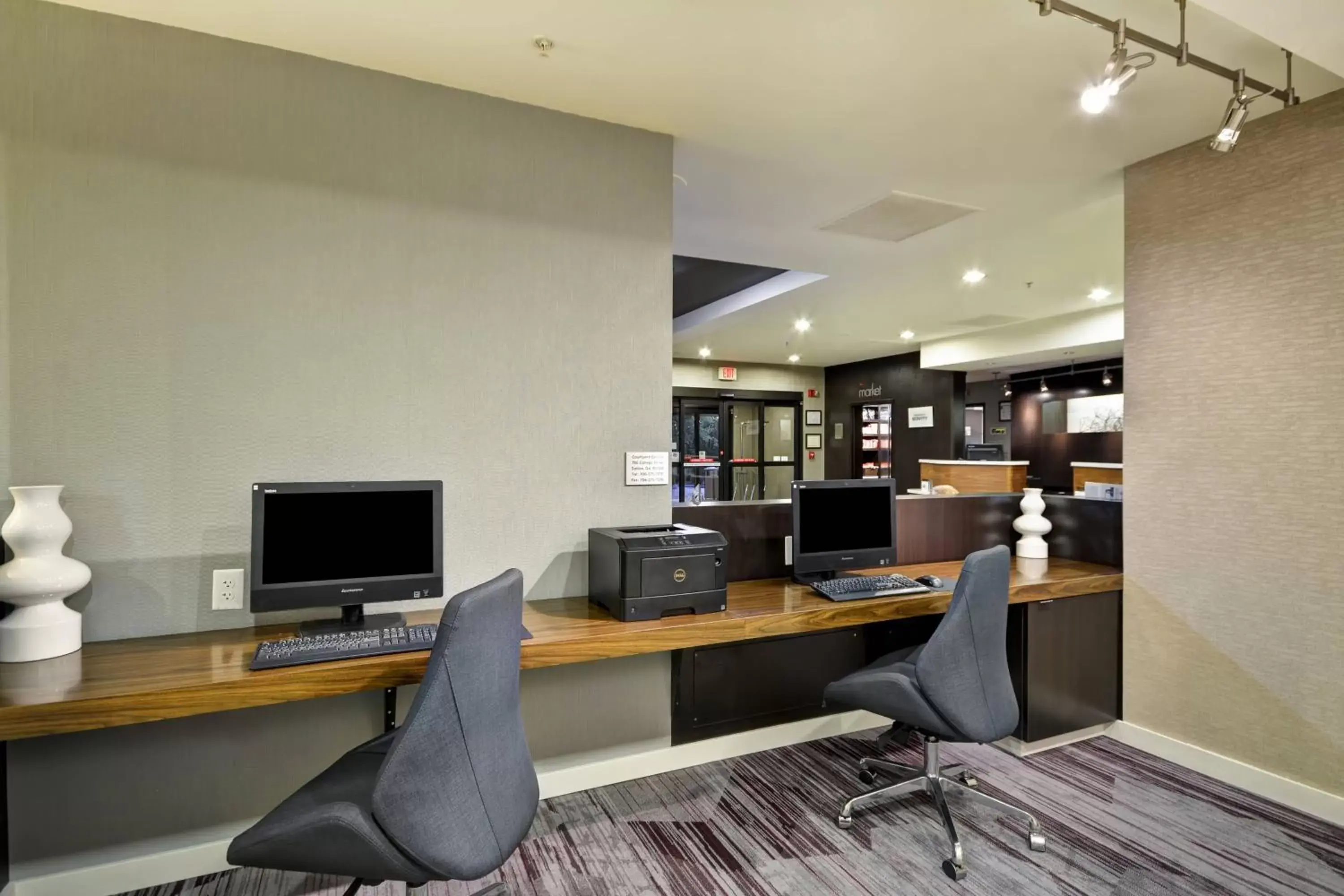 Business facilities in Courtyard by Marriott Dalton