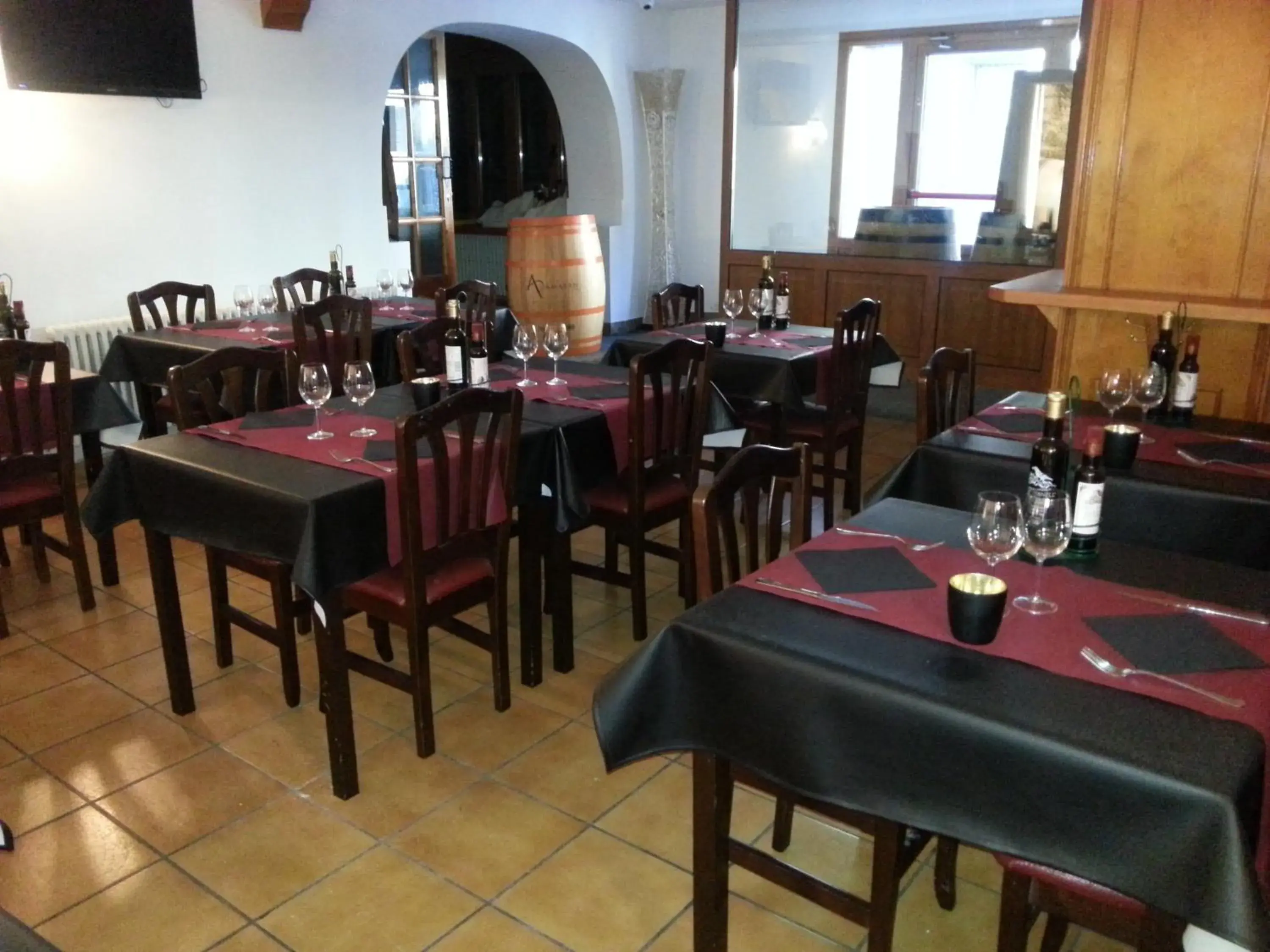 Restaurant/Places to Eat in Hotel Arinsal