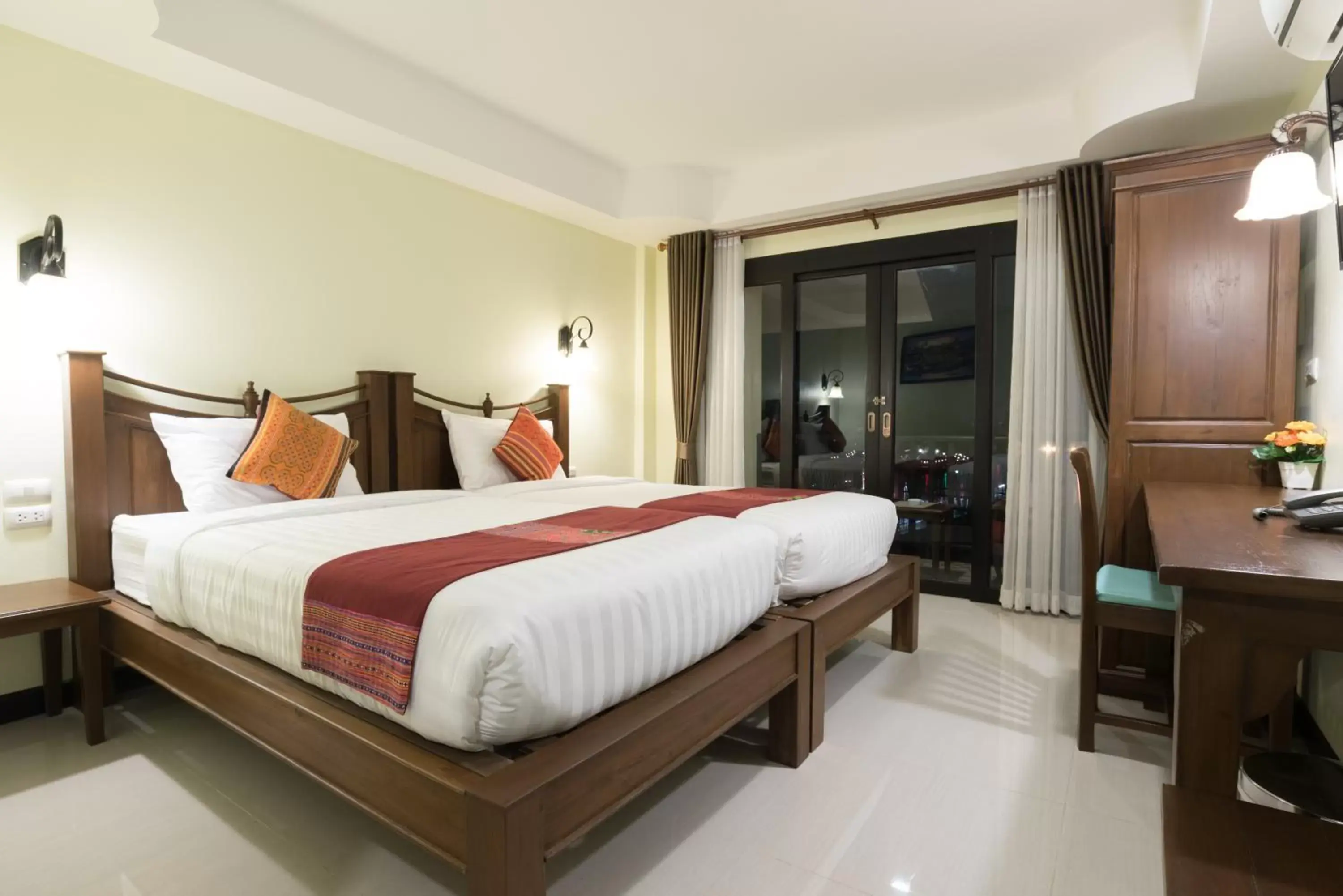 Bed in Riverside House Hotel Bed in Riverside House Hotel