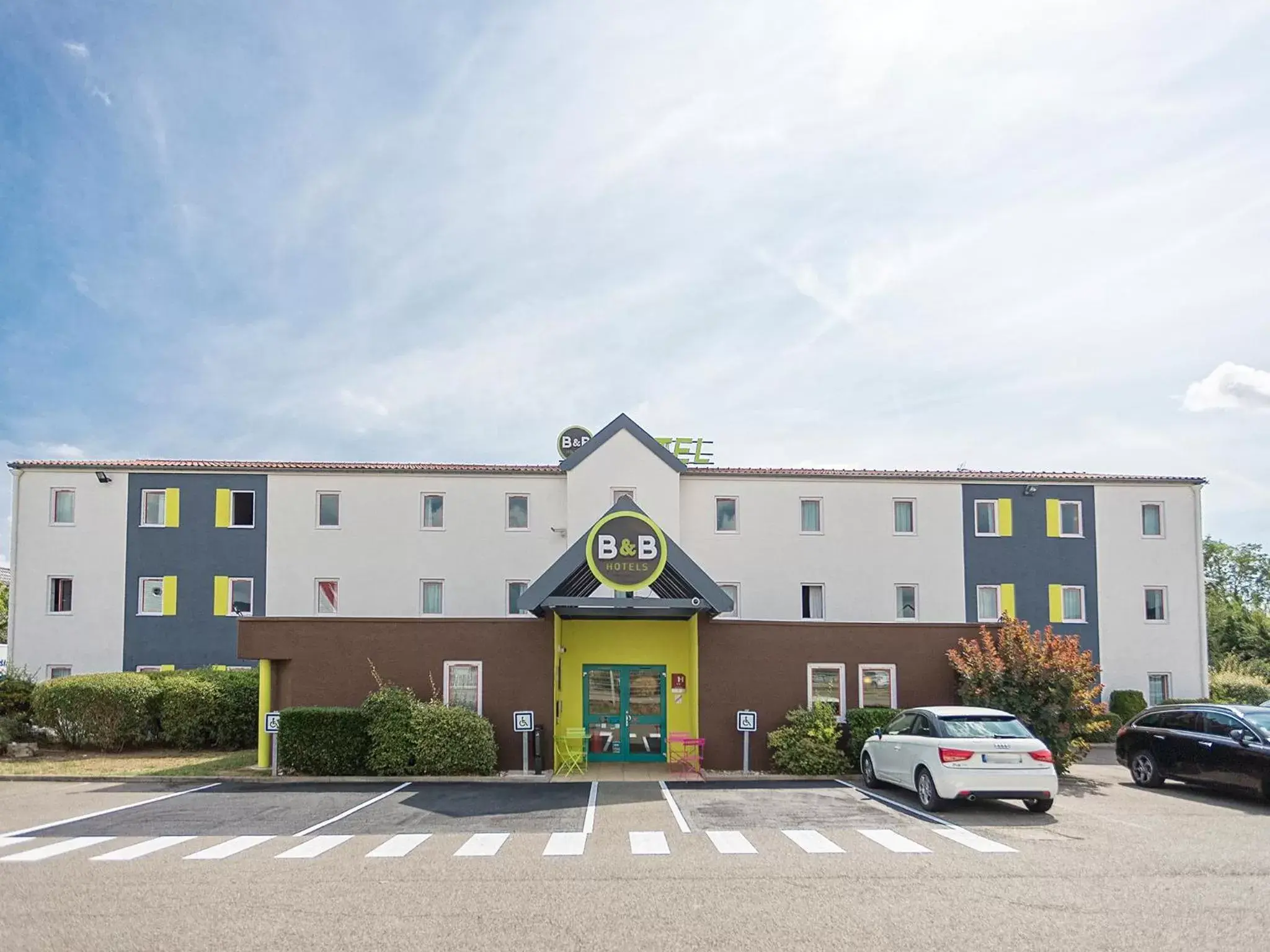 Facade/entrance, Property Building in B&B HOTEL Colmar Vignobles Ouest