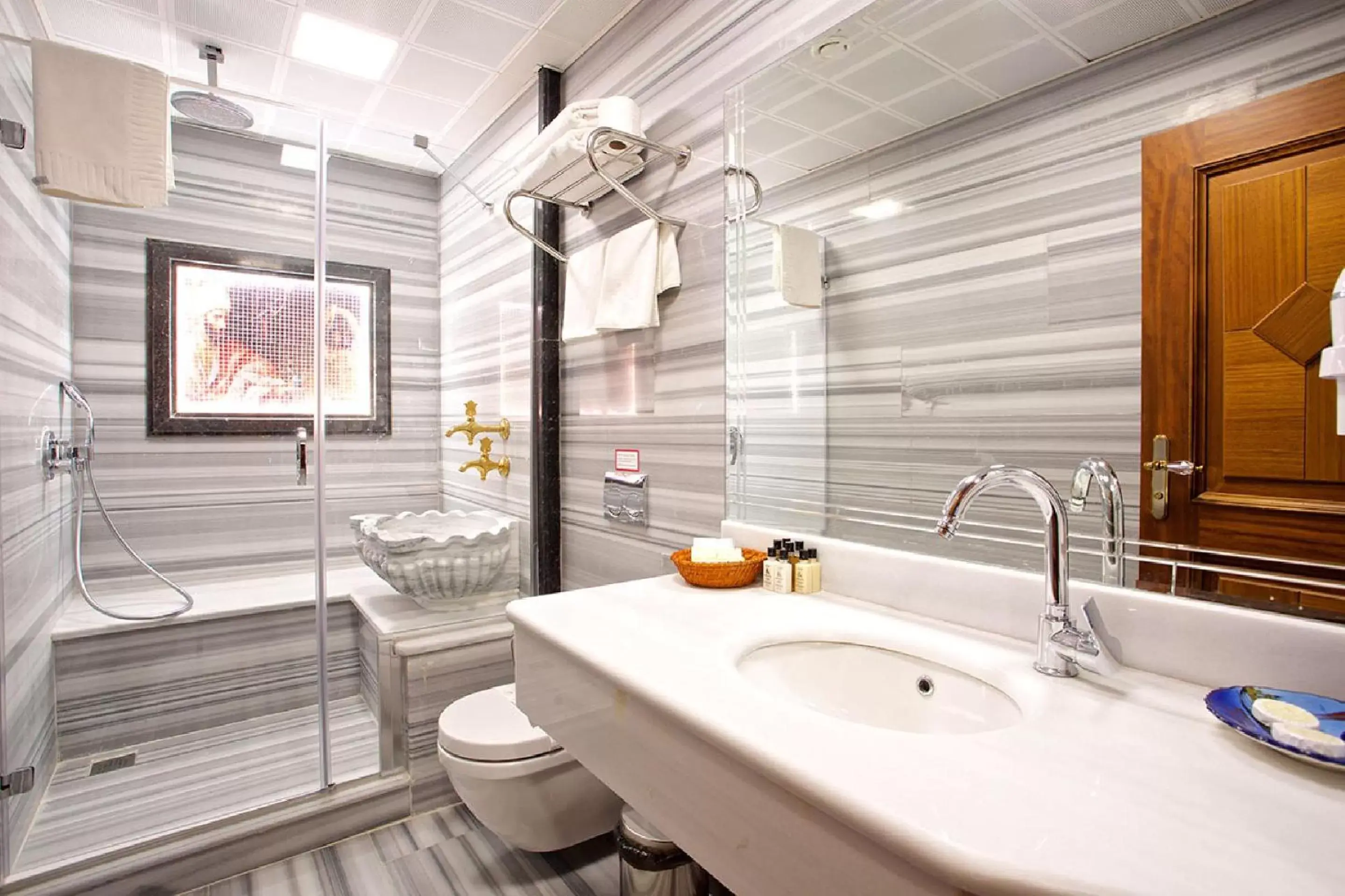 Public Bath, Bathroom in Seven Hills Hotel - Special Category