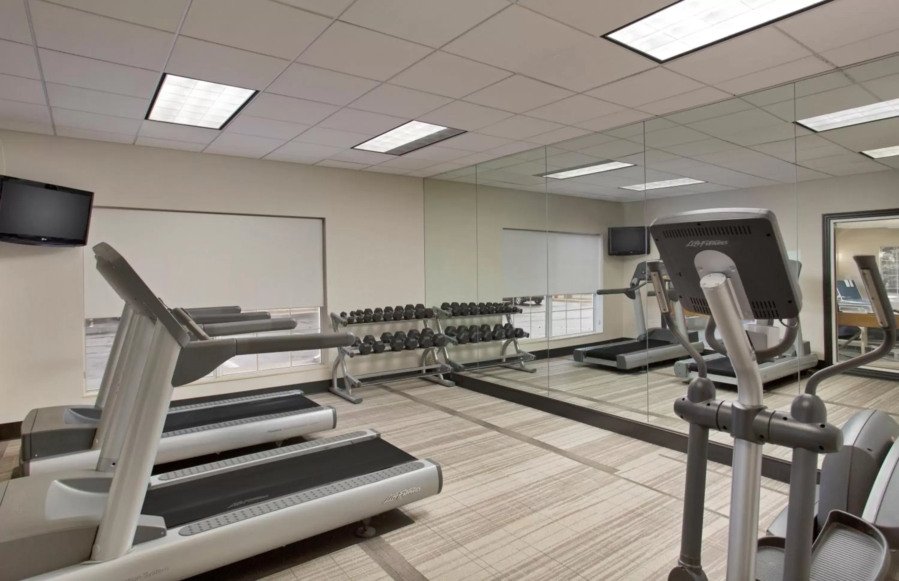 Fitness centre/facilities, Fitness Center/Facilities in Holiday Inn Grand Rapids-Airport, an IHG Hotel