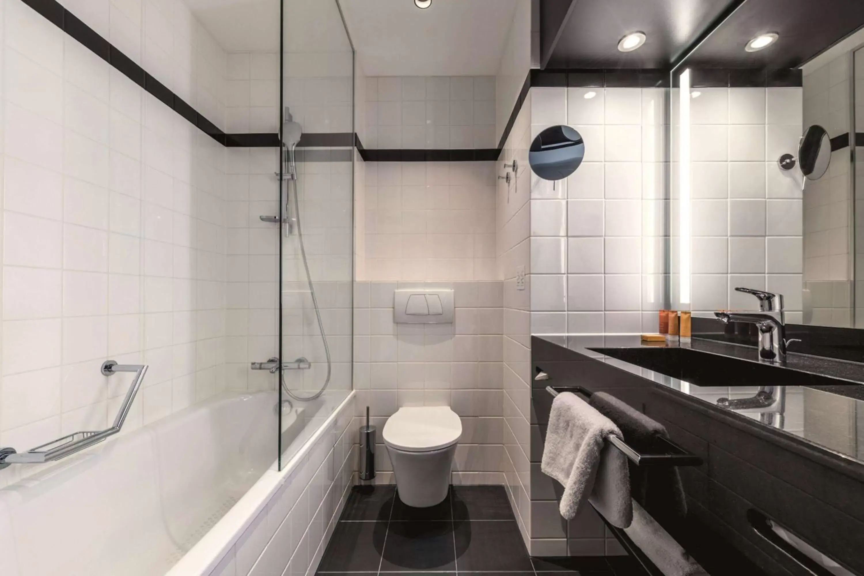 TV and multimedia, Bathroom in Vienna House by Wyndham Diplomat Prague
