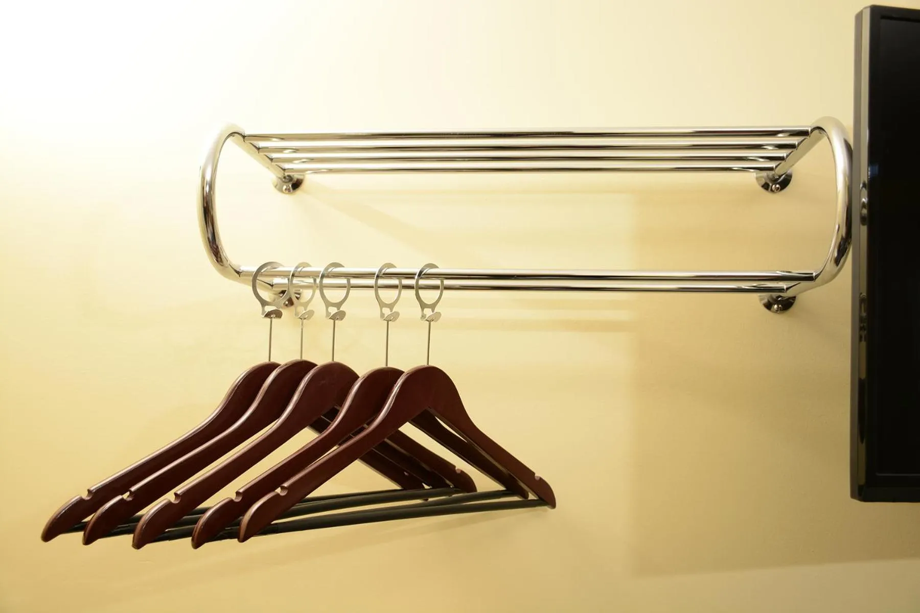 wardrobe in DURAZNO INN