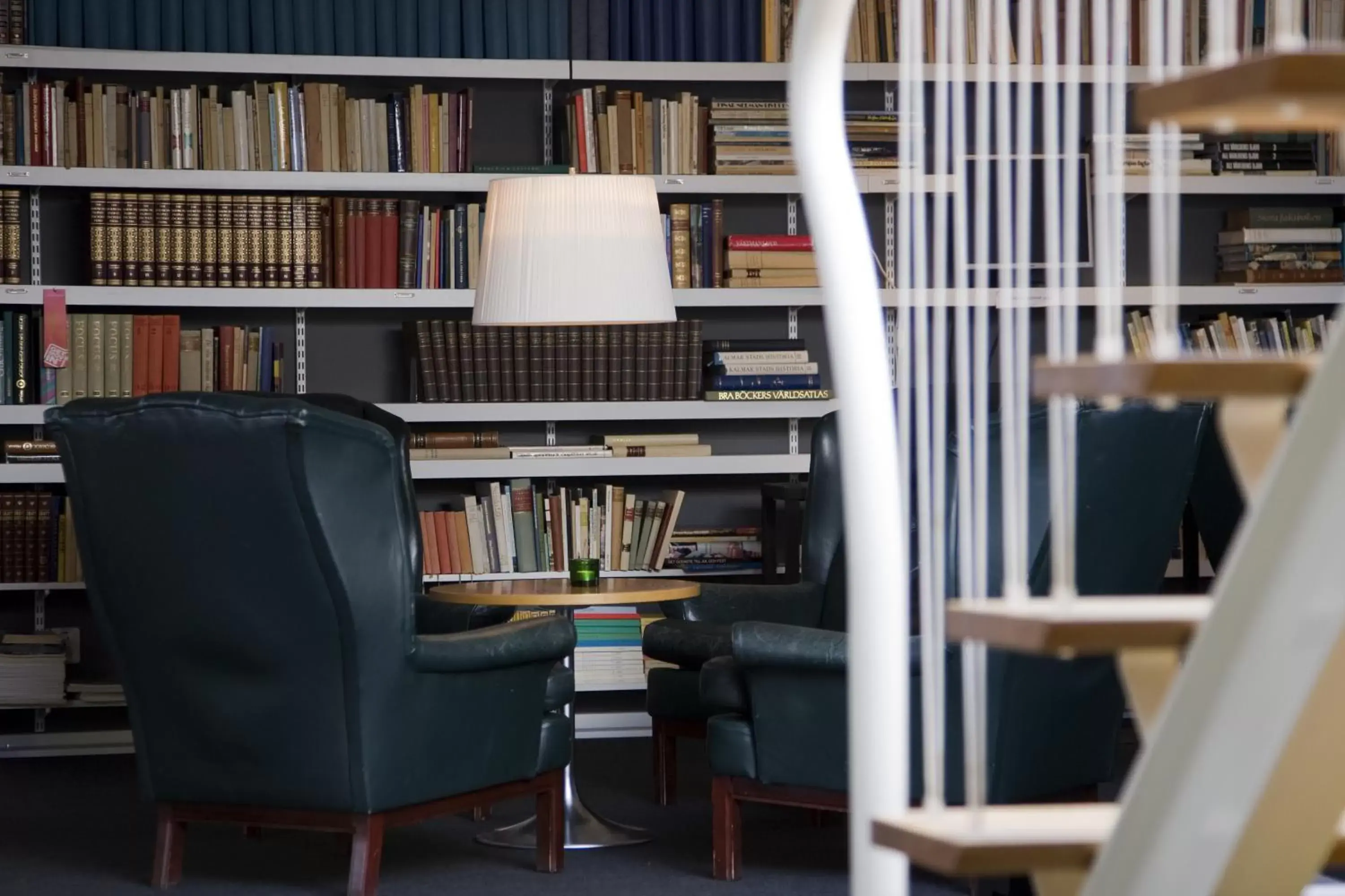 Library in Mornington Hotel Bromma