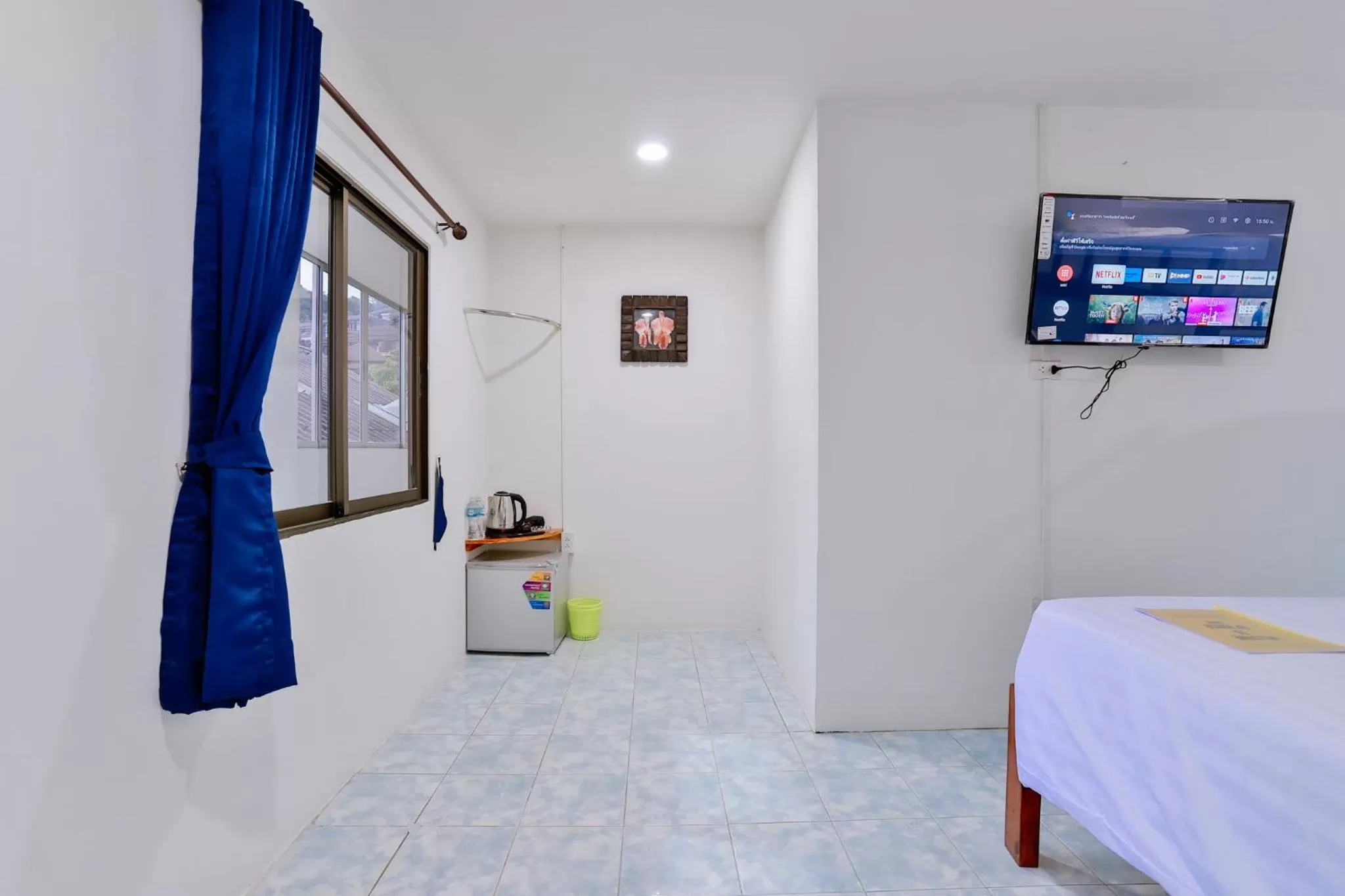 TV and multimedia, Bed in GP House Krabi Aonang Beach