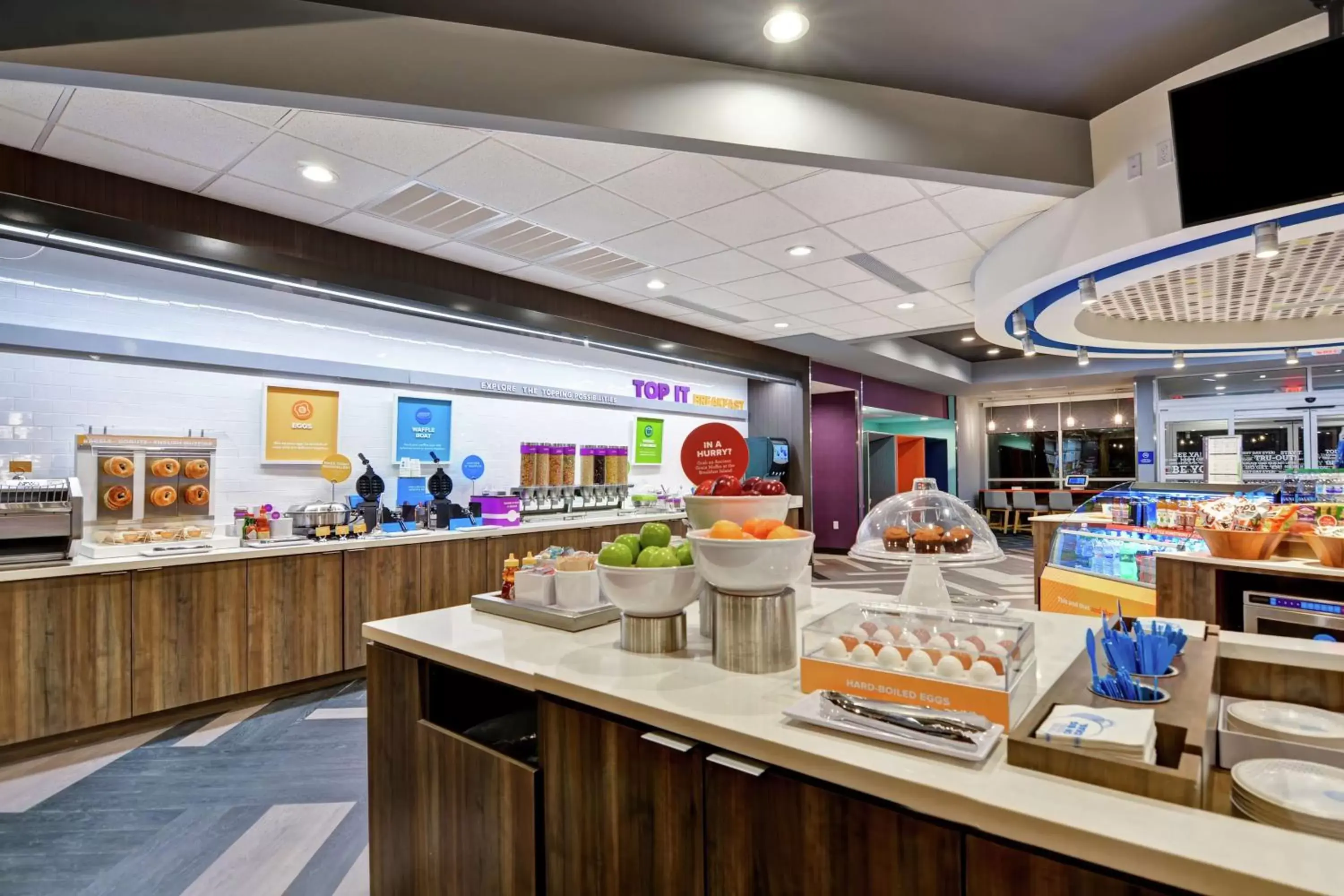 Dining area, Restaurant/Places to Eat in Tru By Hilton Baton Rouge Citiplace