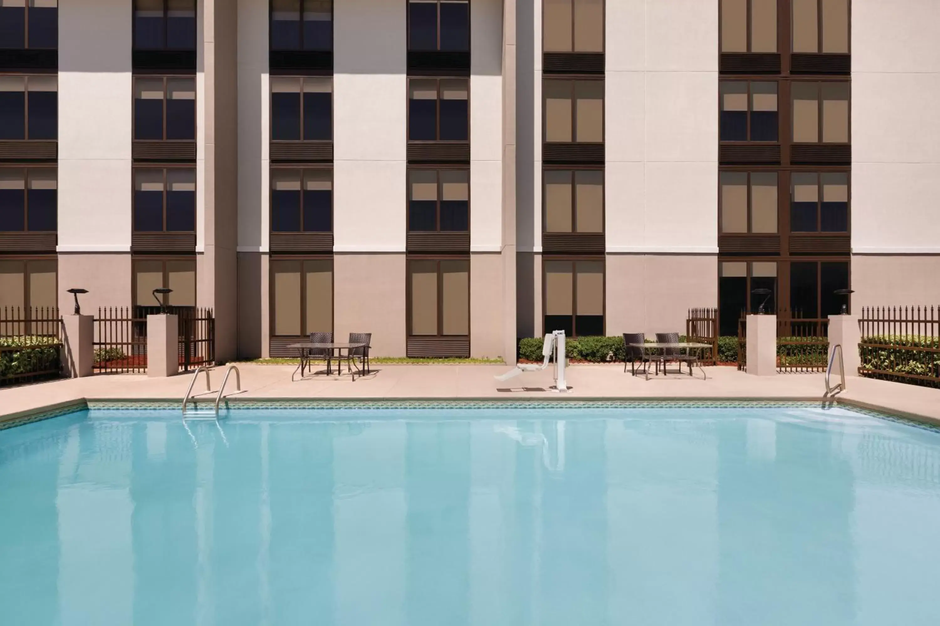 Swimming pool in La Quinta inn & suites by Wyndham Dothan Swimming pool in La Quinta inn & suites by Wyndham Dothan