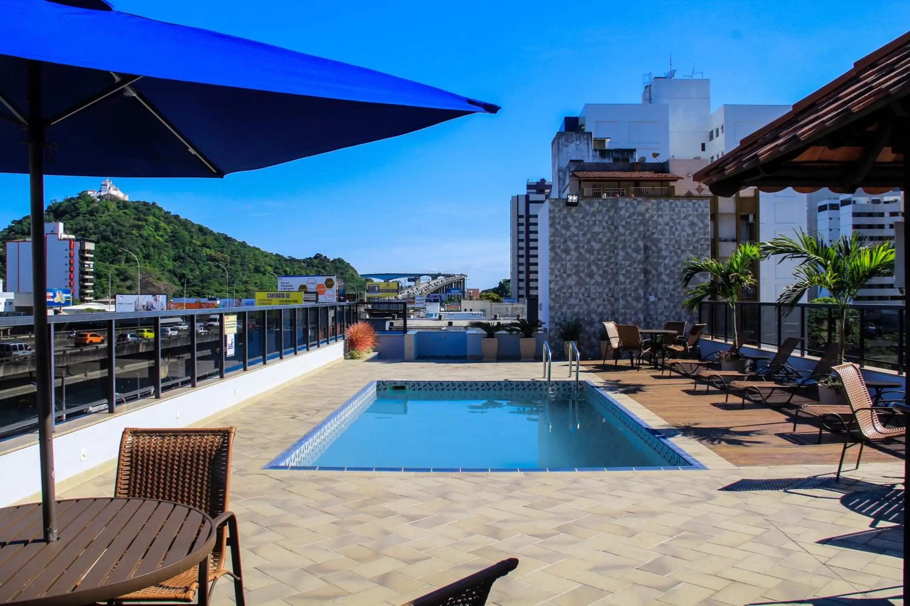 Swimming Pool in Champagnat Praia Hotel