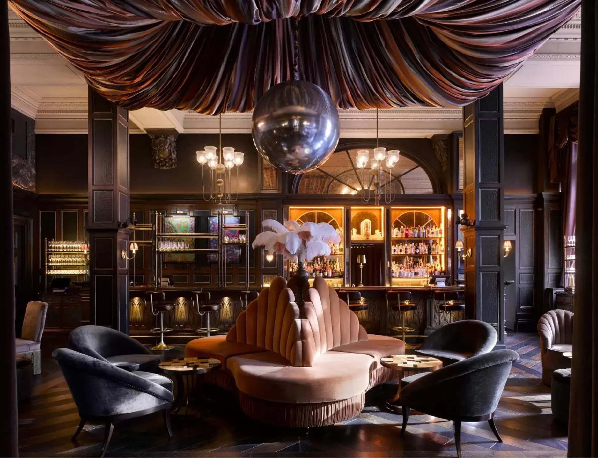 Lounge or bar in Kimpton - Fitzroy London, an IHG Hotel