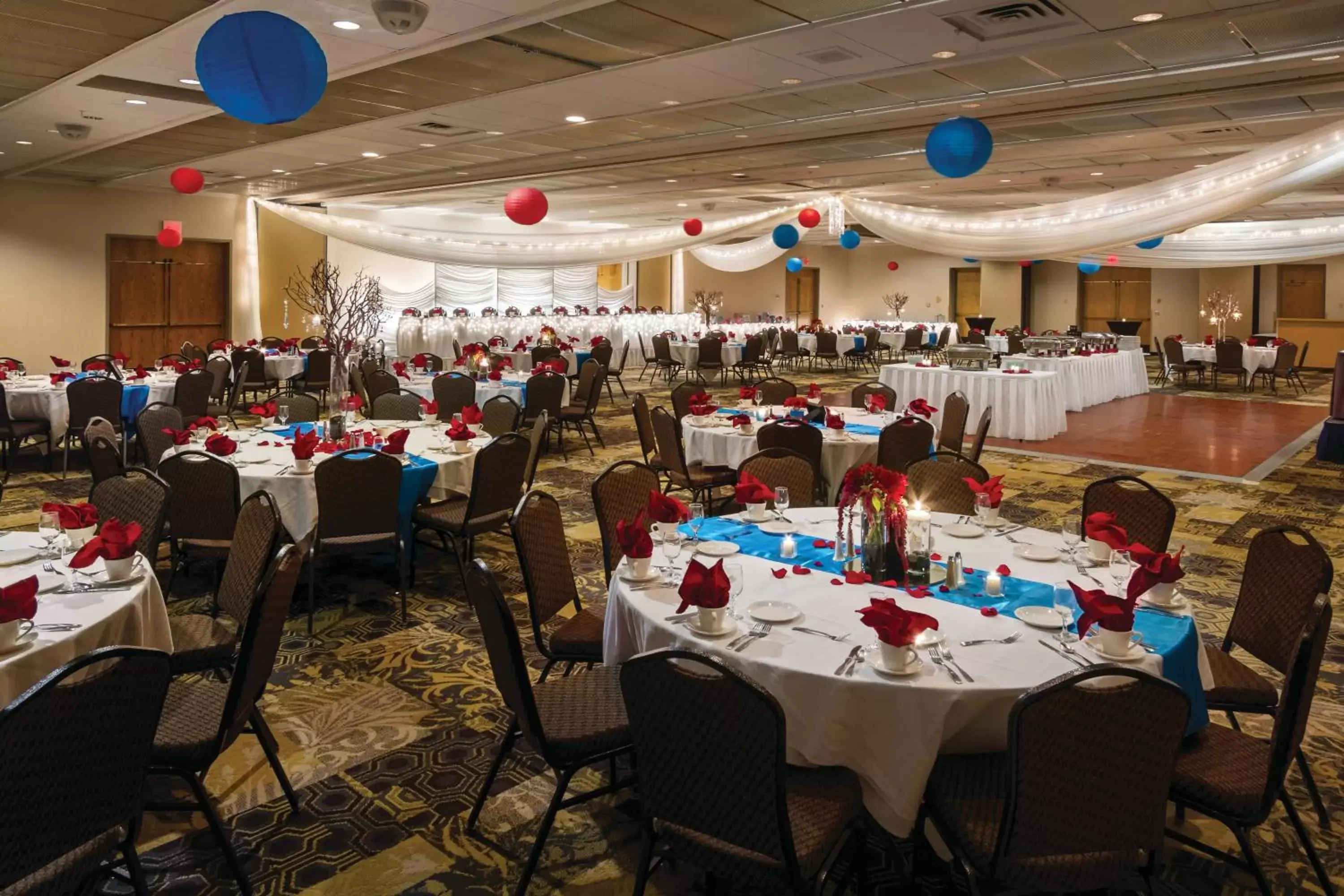 Banquet/Function facilities, Restaurant/Places to Eat in Arrowwood Resort Hotel and Conference Center - Alexandria
