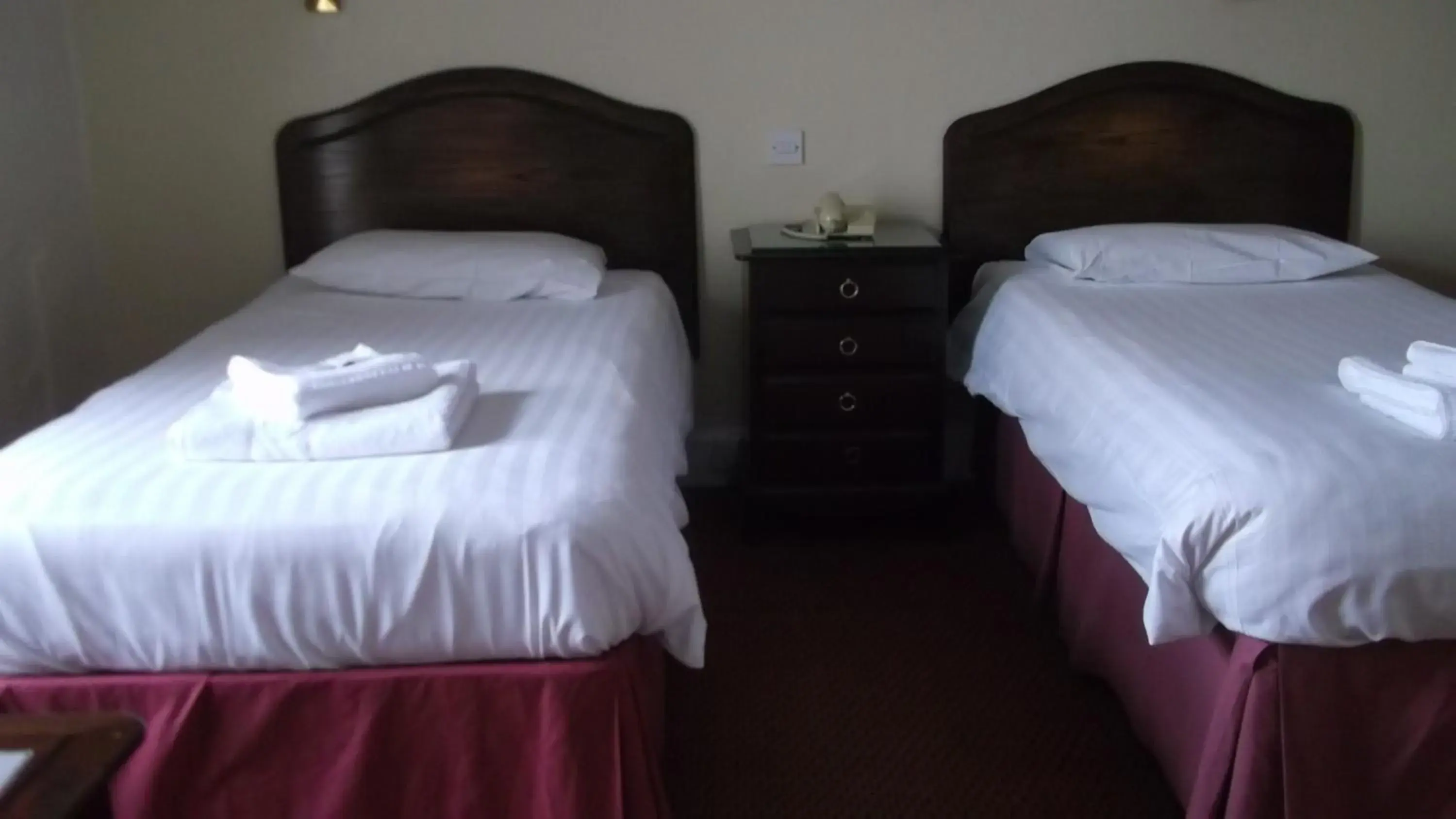 Bed in Patten Arms Hotel