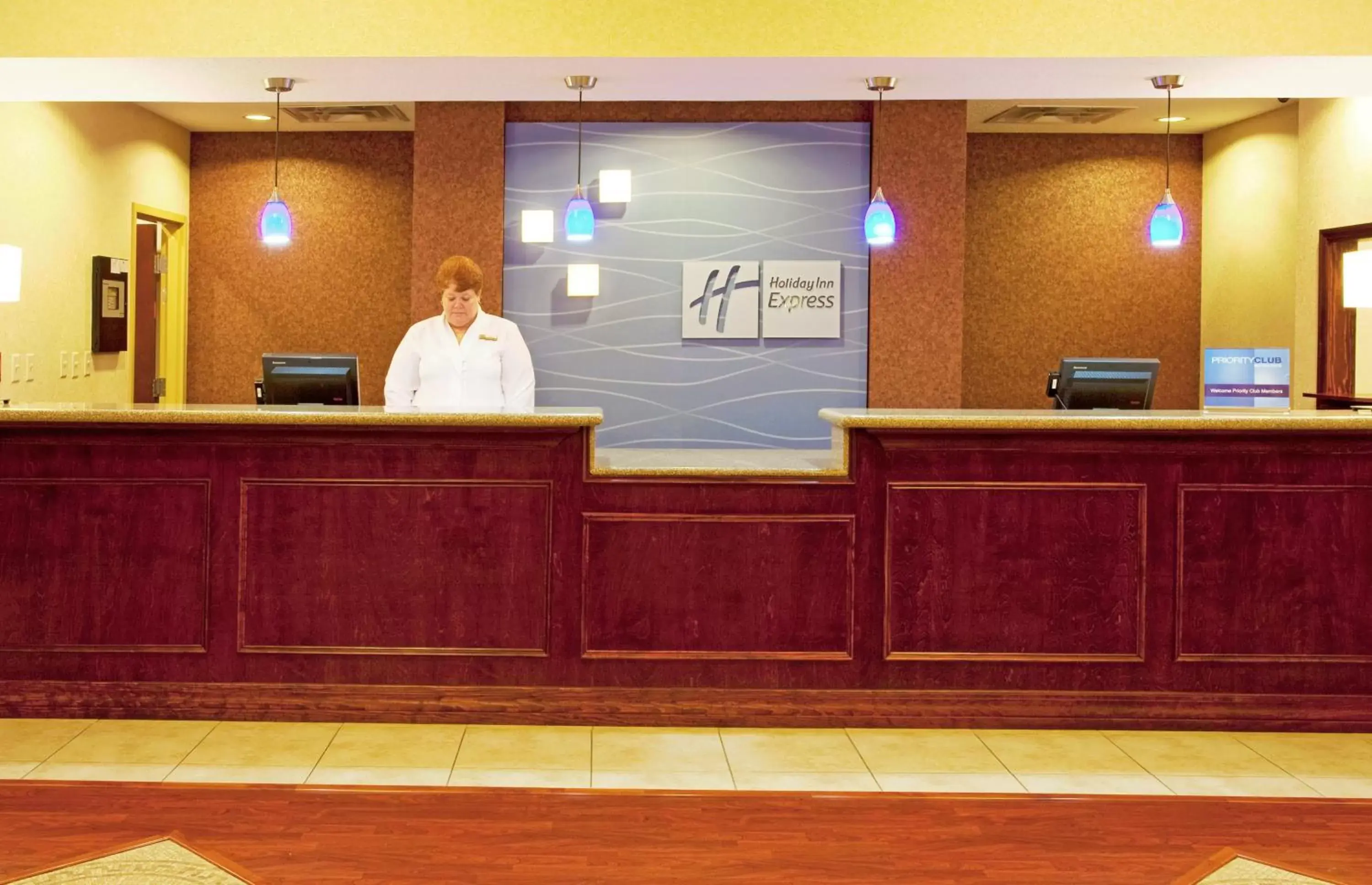 Lobby or reception, Lobby/Reception in Holiday Inn Express Hotel & Suites Brooksville-I-75, an IHG Hotel