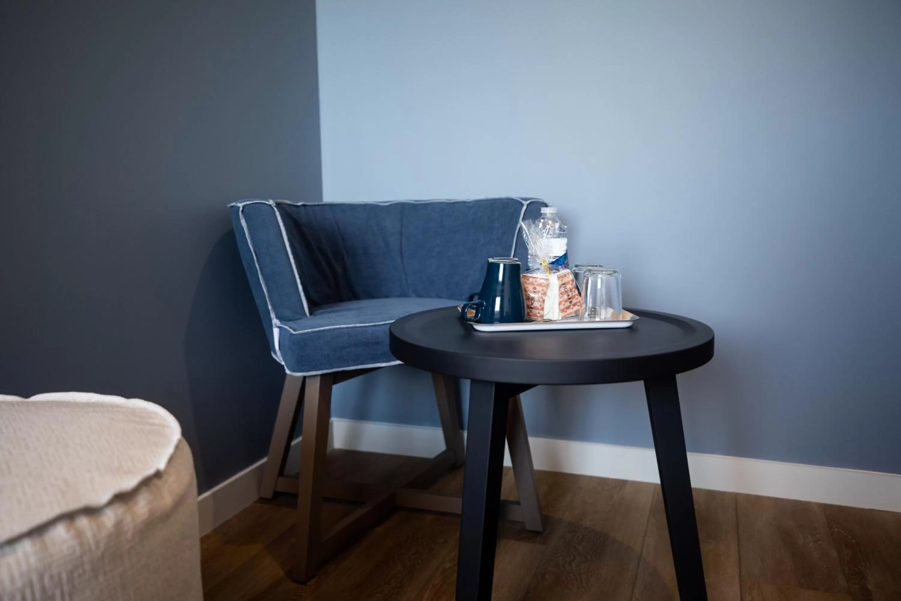 Coffee/tea facilities in Hôtel de la Baie