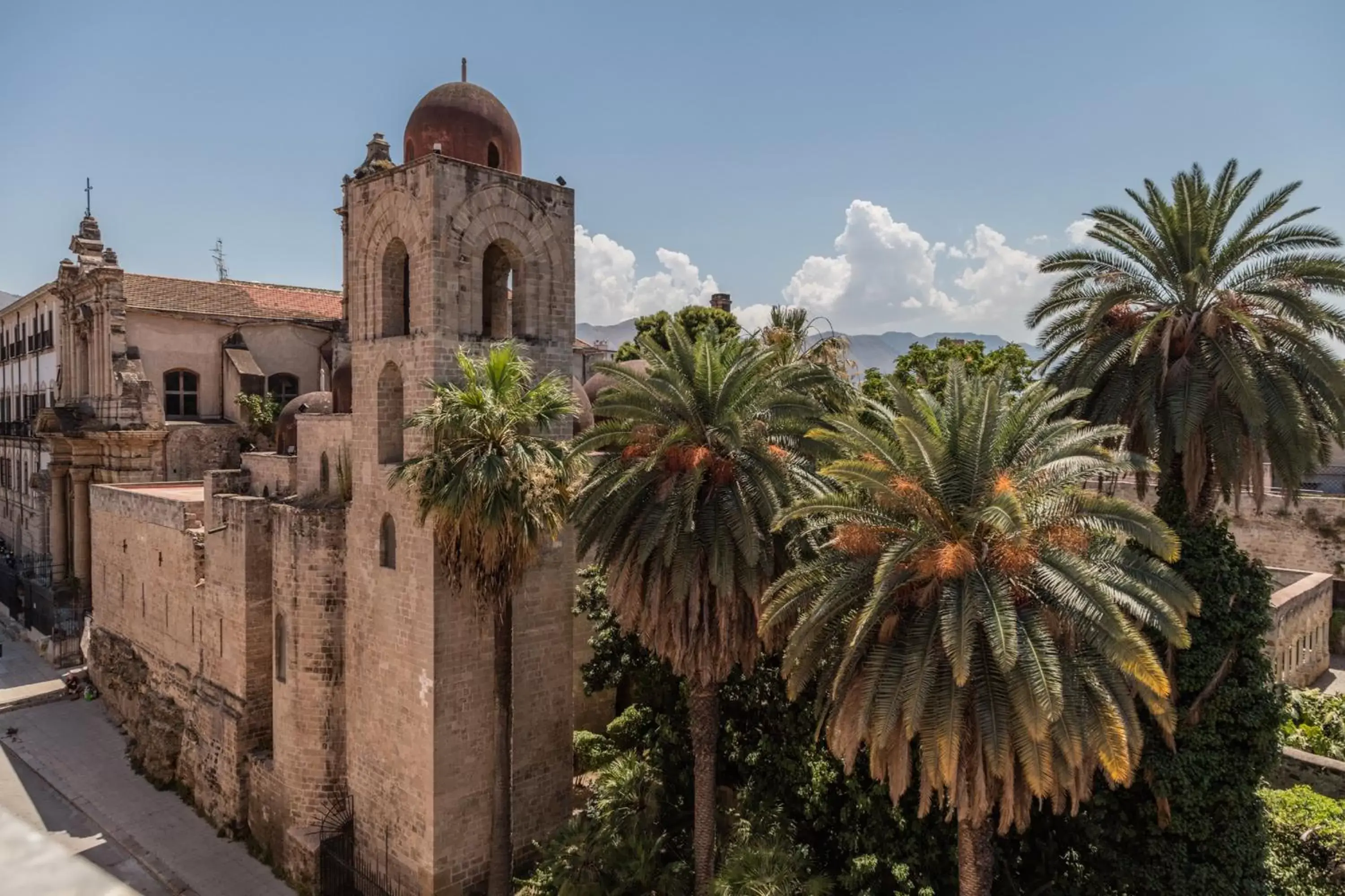 Nearby Landmark in Camplus Guest Palermo