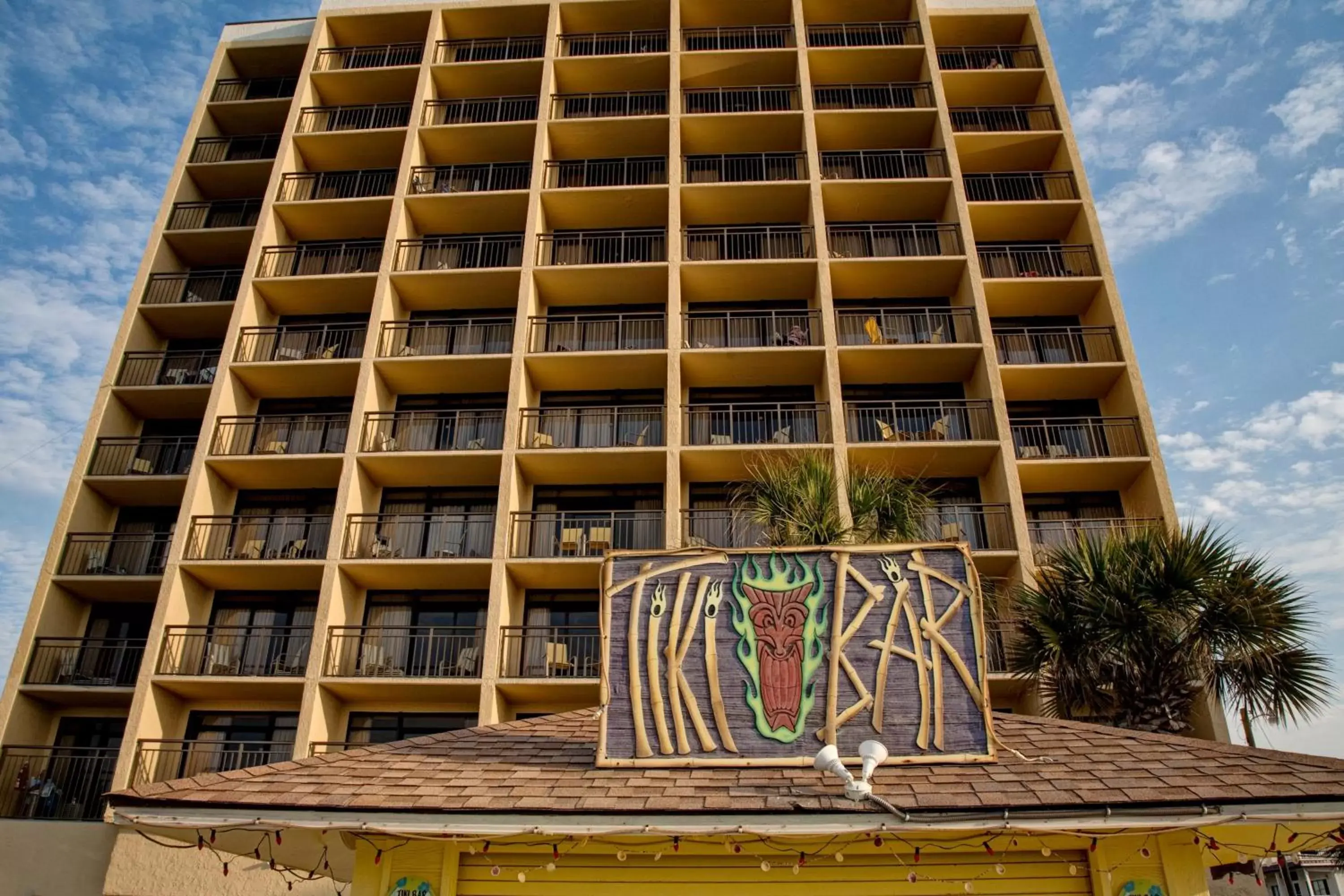 Facade/entrance, Property Building in Best Western Ocean Sands Beach Resort