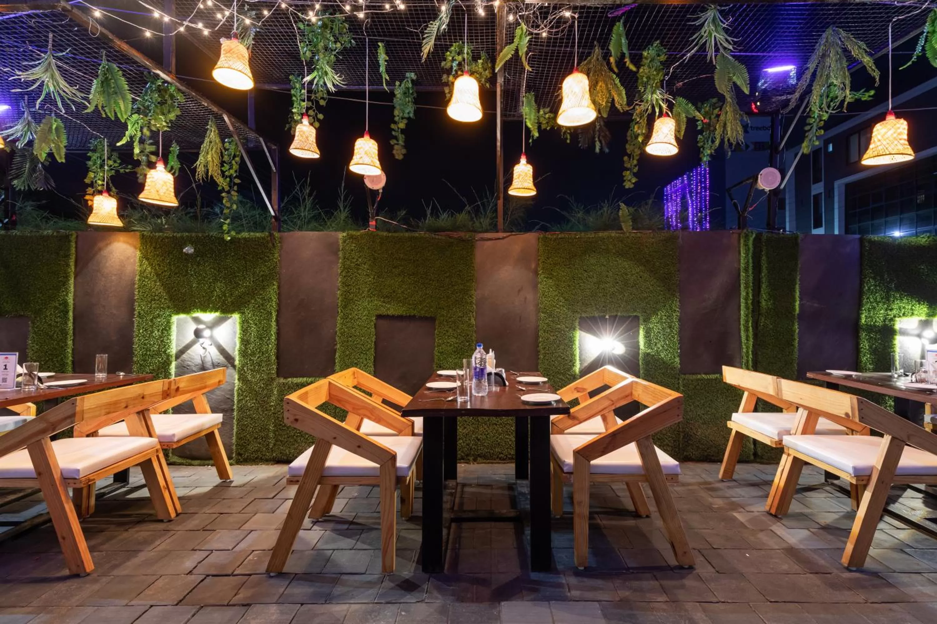 Restaurant/places to eat in The Grand Shaurya