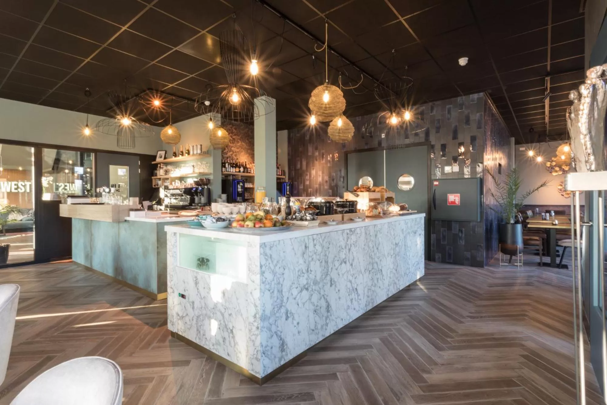 Buffet breakfast in Hotel Kaap West I Kloeg Collection