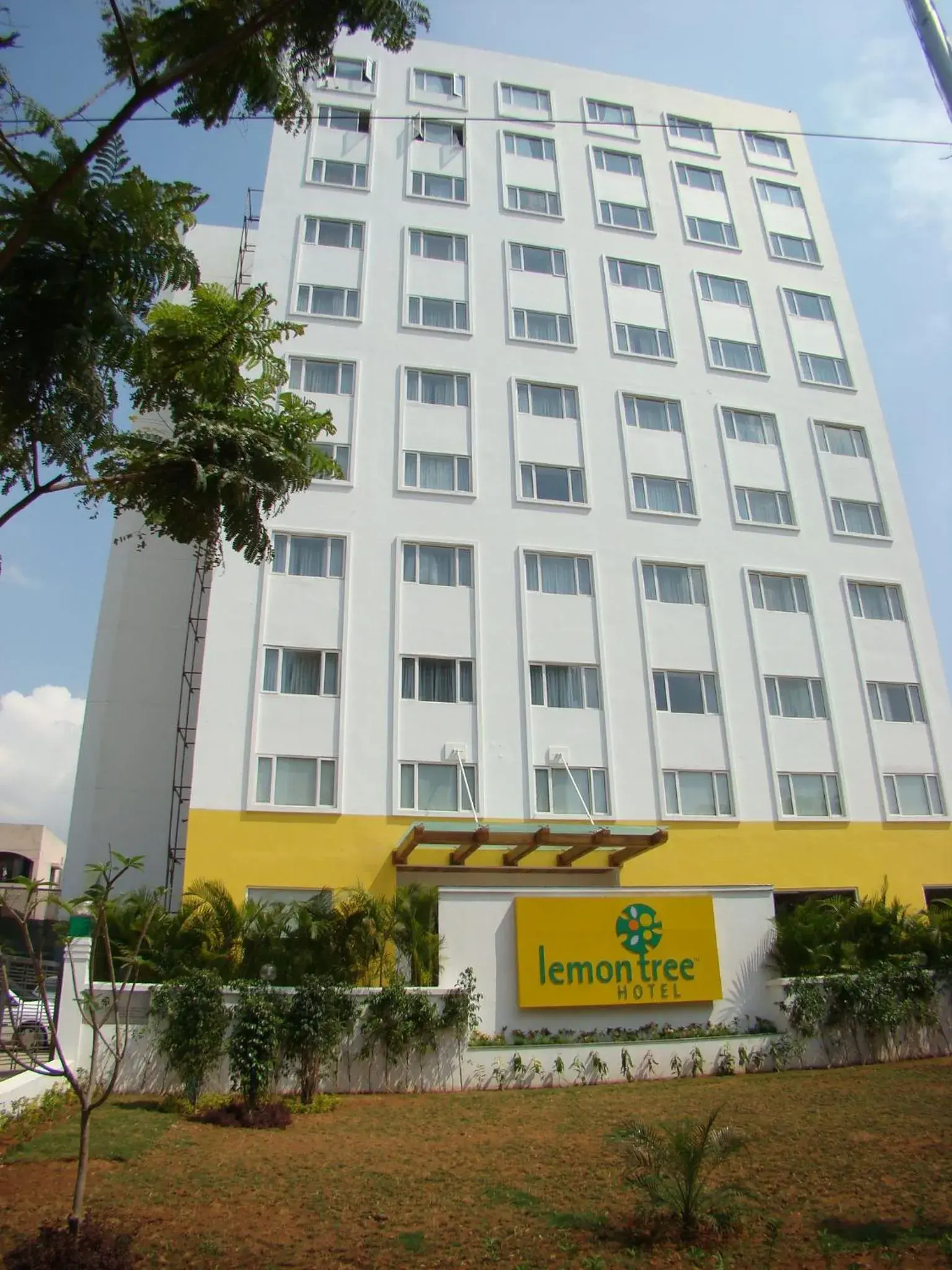 Facade/entrance, Property Building in Lemon Tree Hotel Chennai