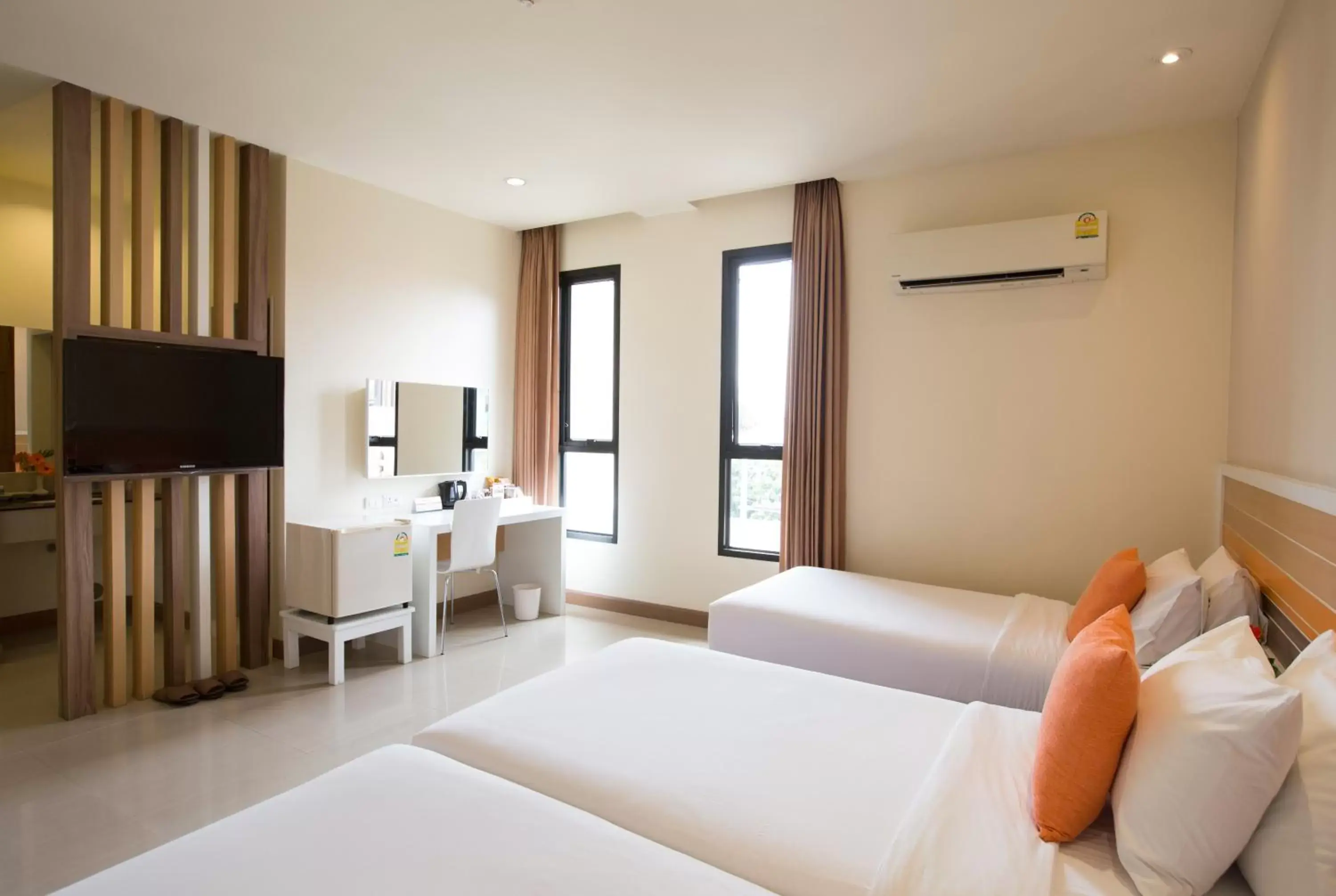 Bedroom, TV/Entertainment Center in Imm Hotel Thaphae Chiang Mai -SHA Extra Plus