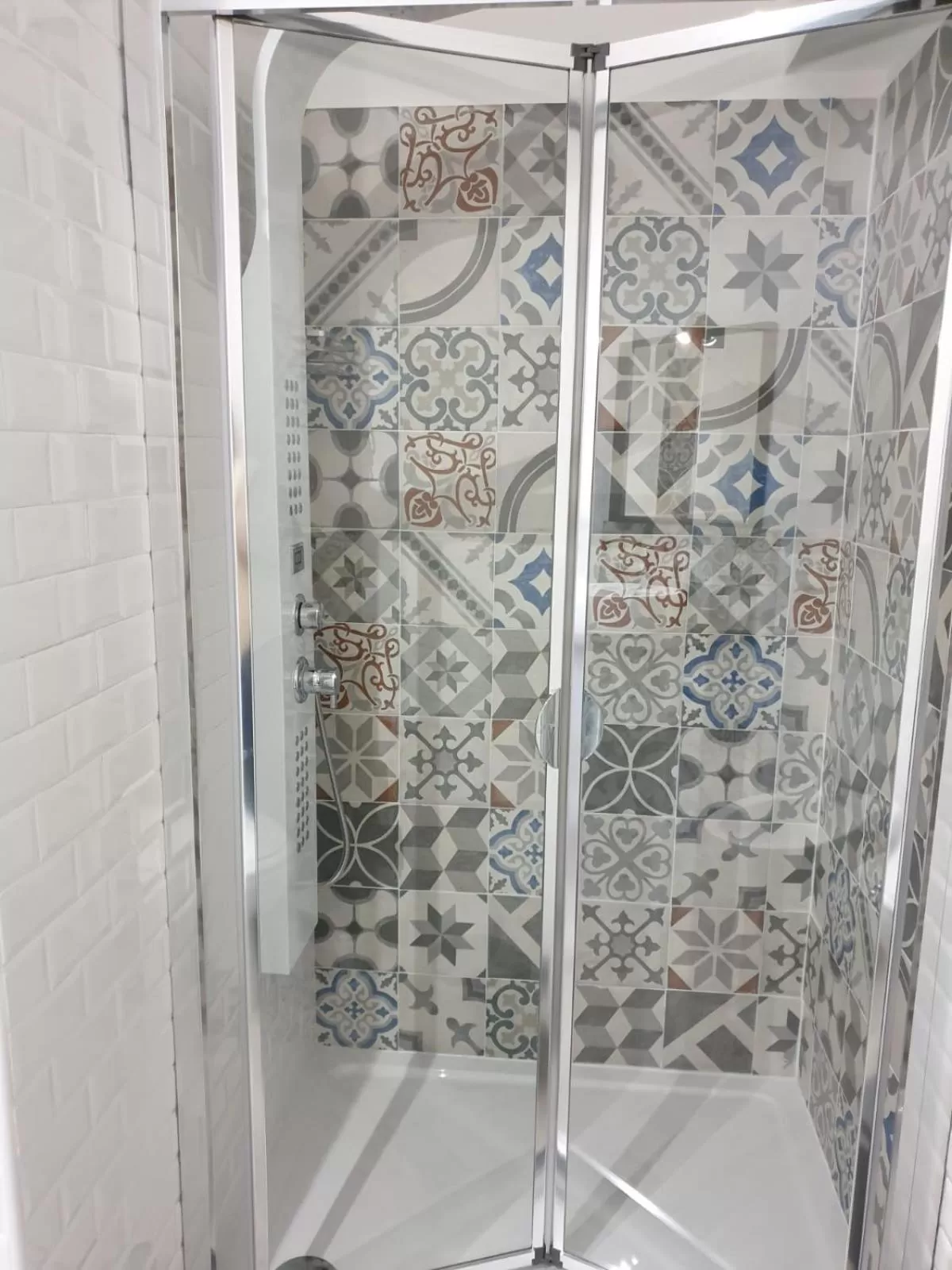 Shower in B&B Matteo Bonello