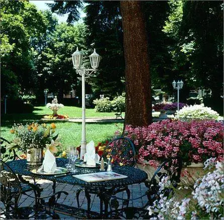 Garden, Restaurant/Places to Eat in Hotel Restaurant Du Parc