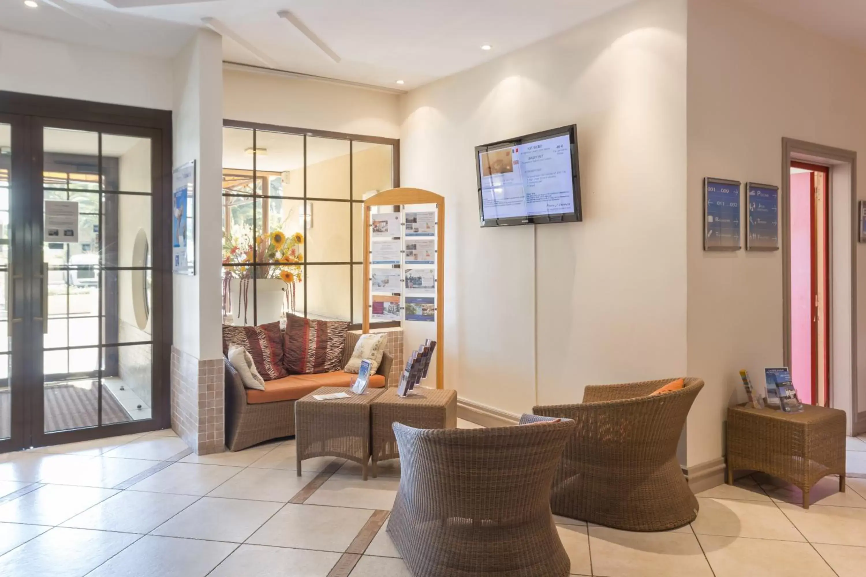 Lobby or reception in Résidence Pierre & Vacances Heliotel Marine Lobby or reception in Résidence Pierre & Vacances Heliotel Marine