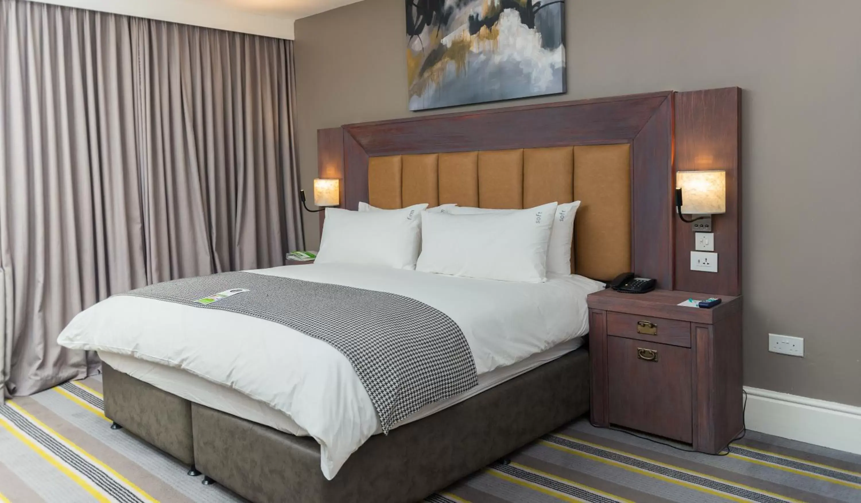 Bed in Holiday Inn - Mutare, an IHG Hotel