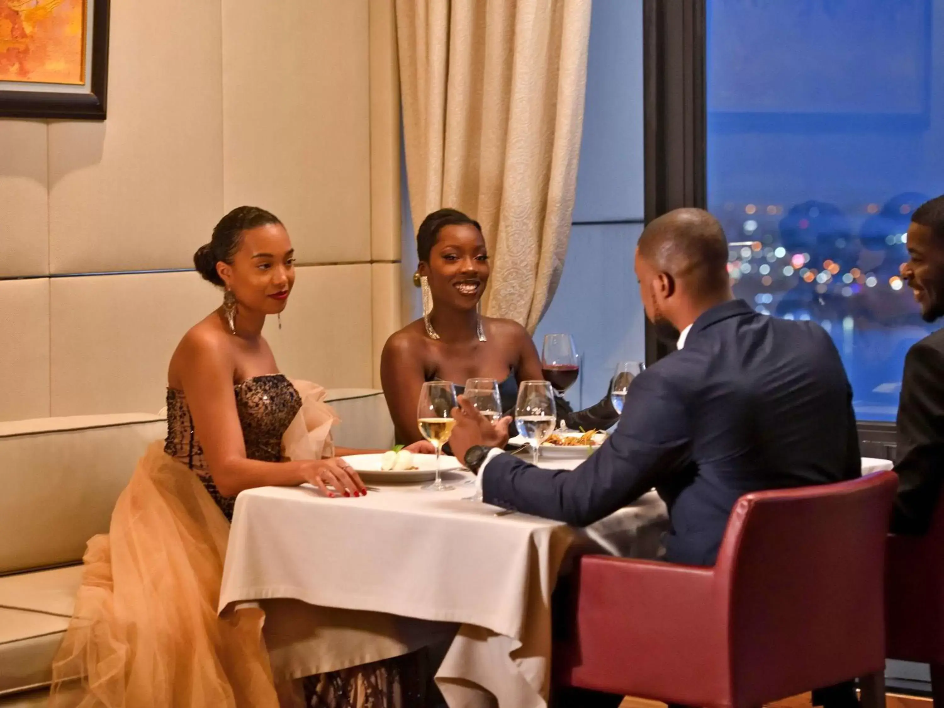 Restaurant/Places to Eat in Sofitel Abidjan Hotel Ivoire