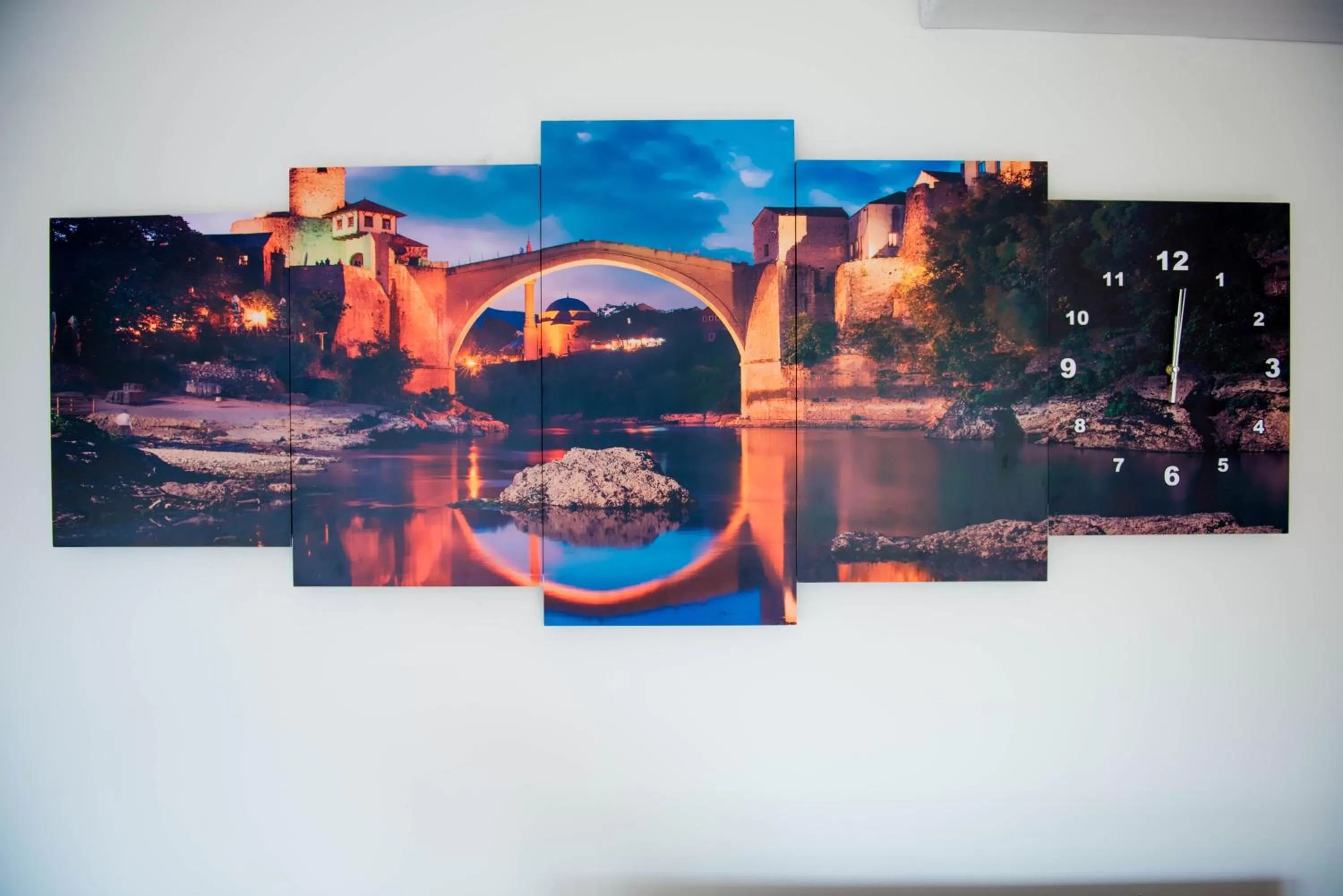 Swimming Pool in Leader apartment