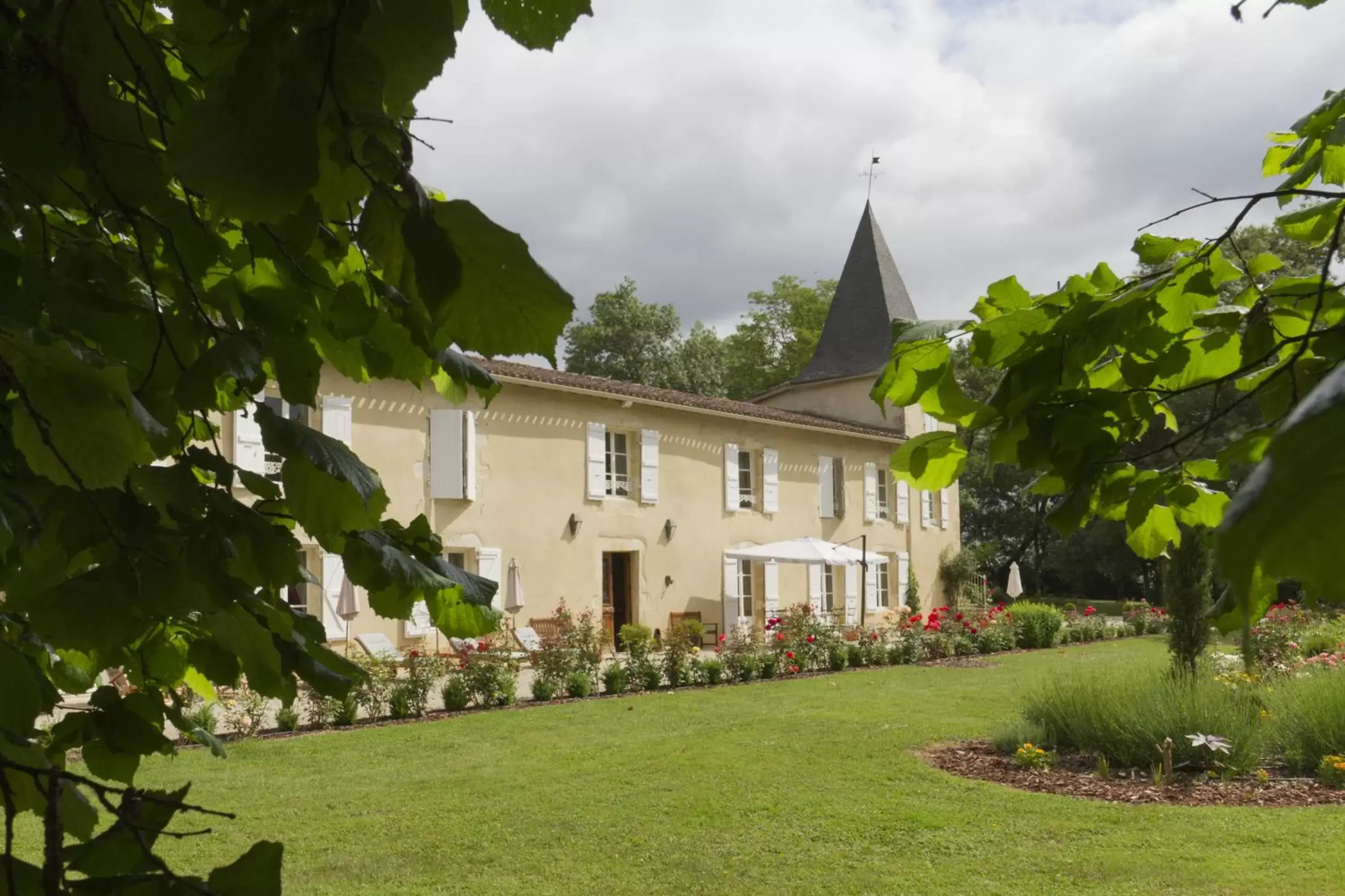 Facade/entrance, Property Building in Maison d hotes et Chambre d hotes de Charme