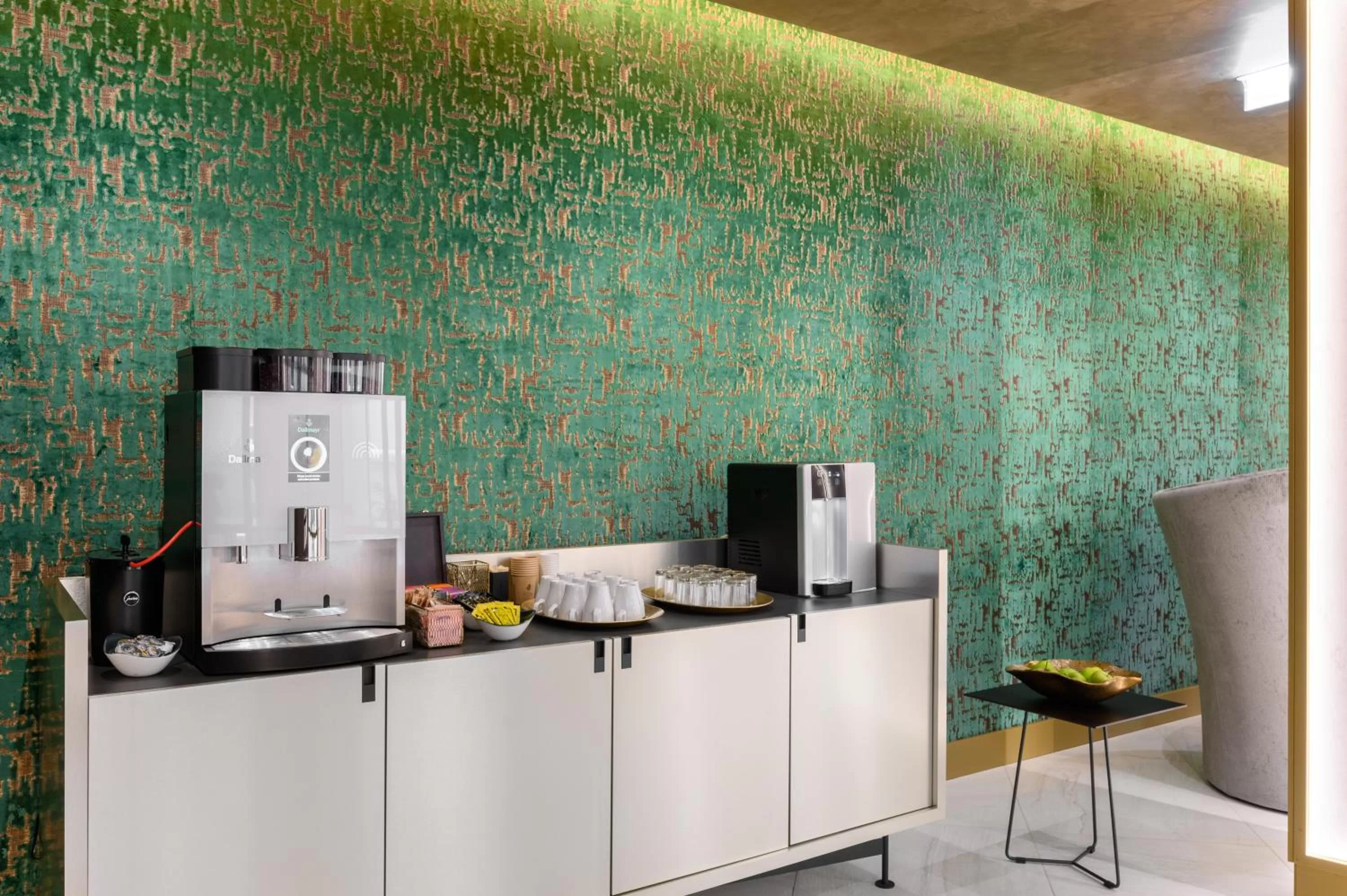 Coffee/tea facilities in Emerald Downtown Luxury Suites by Continental Group