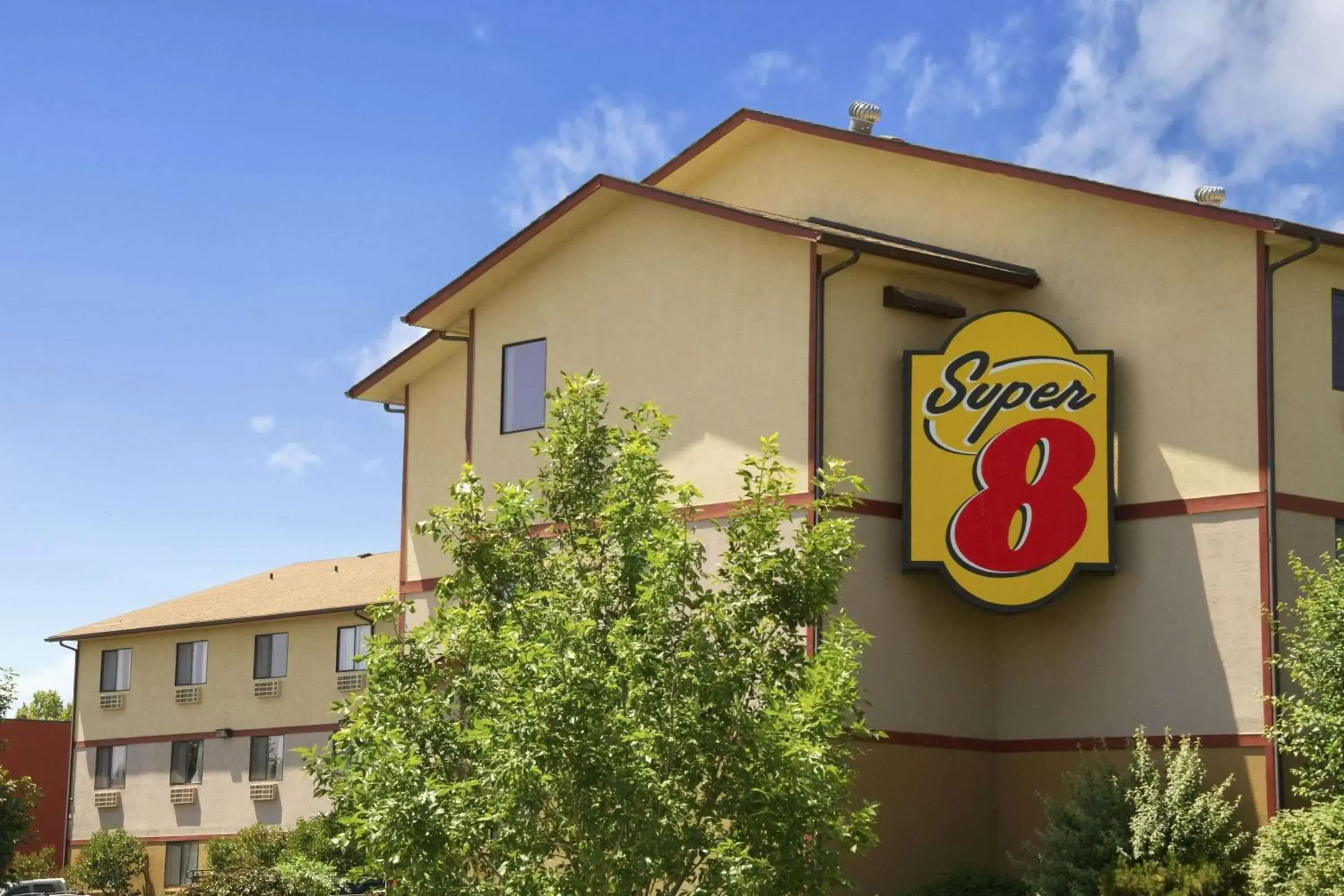 Property Building in Super 8 by Wyndham Kennewick