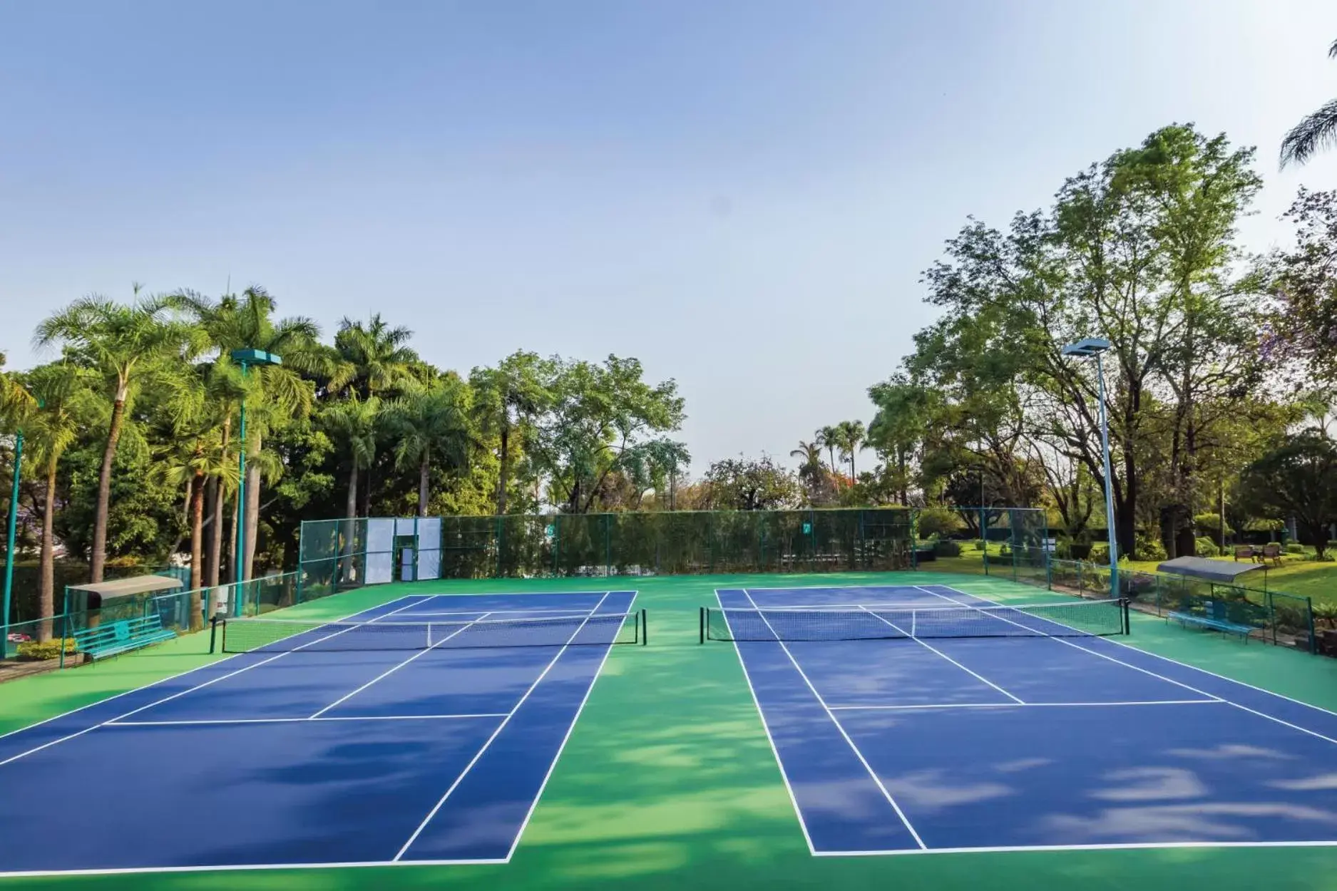 Tennis court, Tennis/Squash in Hotel Racquet Cuernavaca