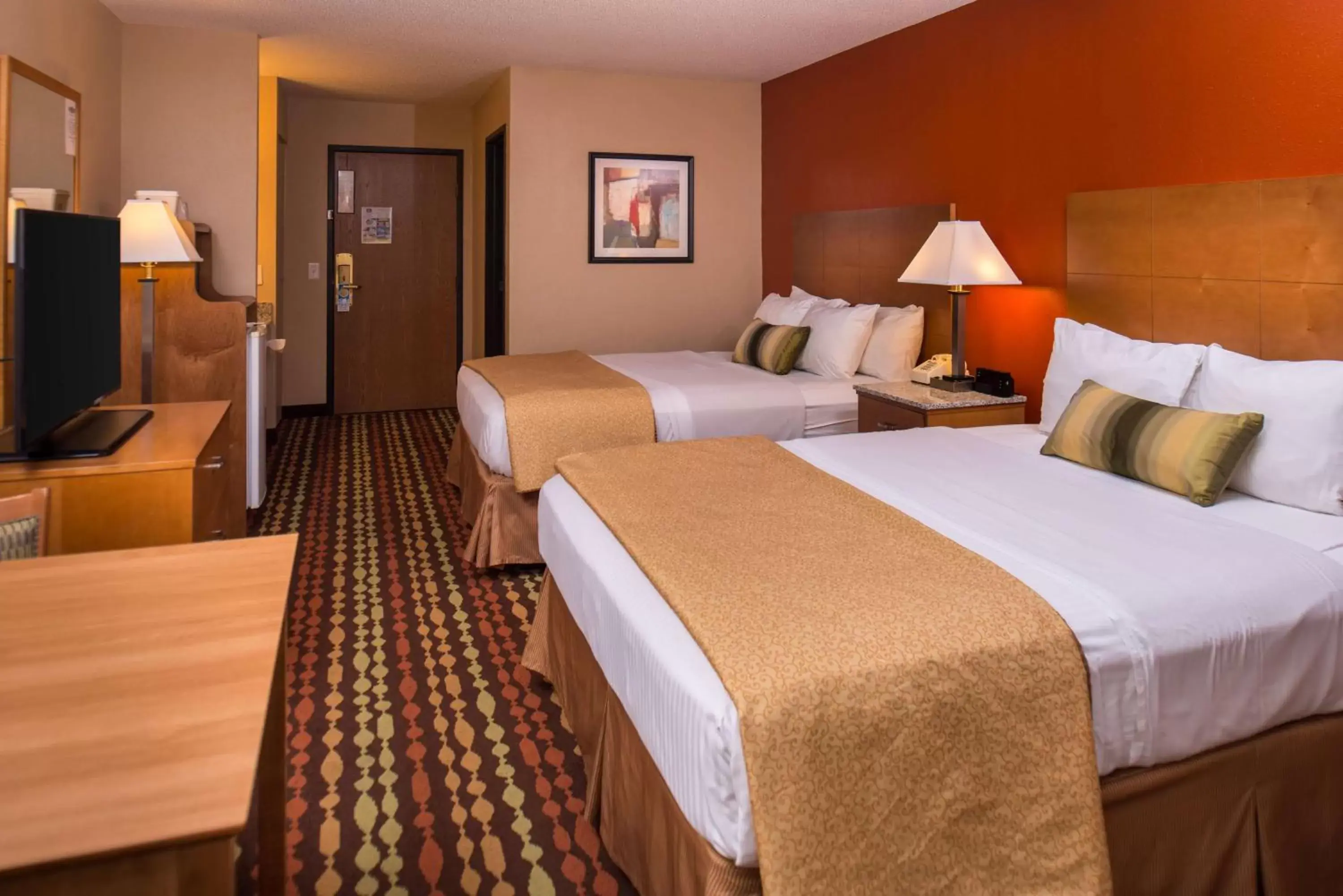 Photo of the whole room, Bed in Best Western Ambassador Inn & Suites