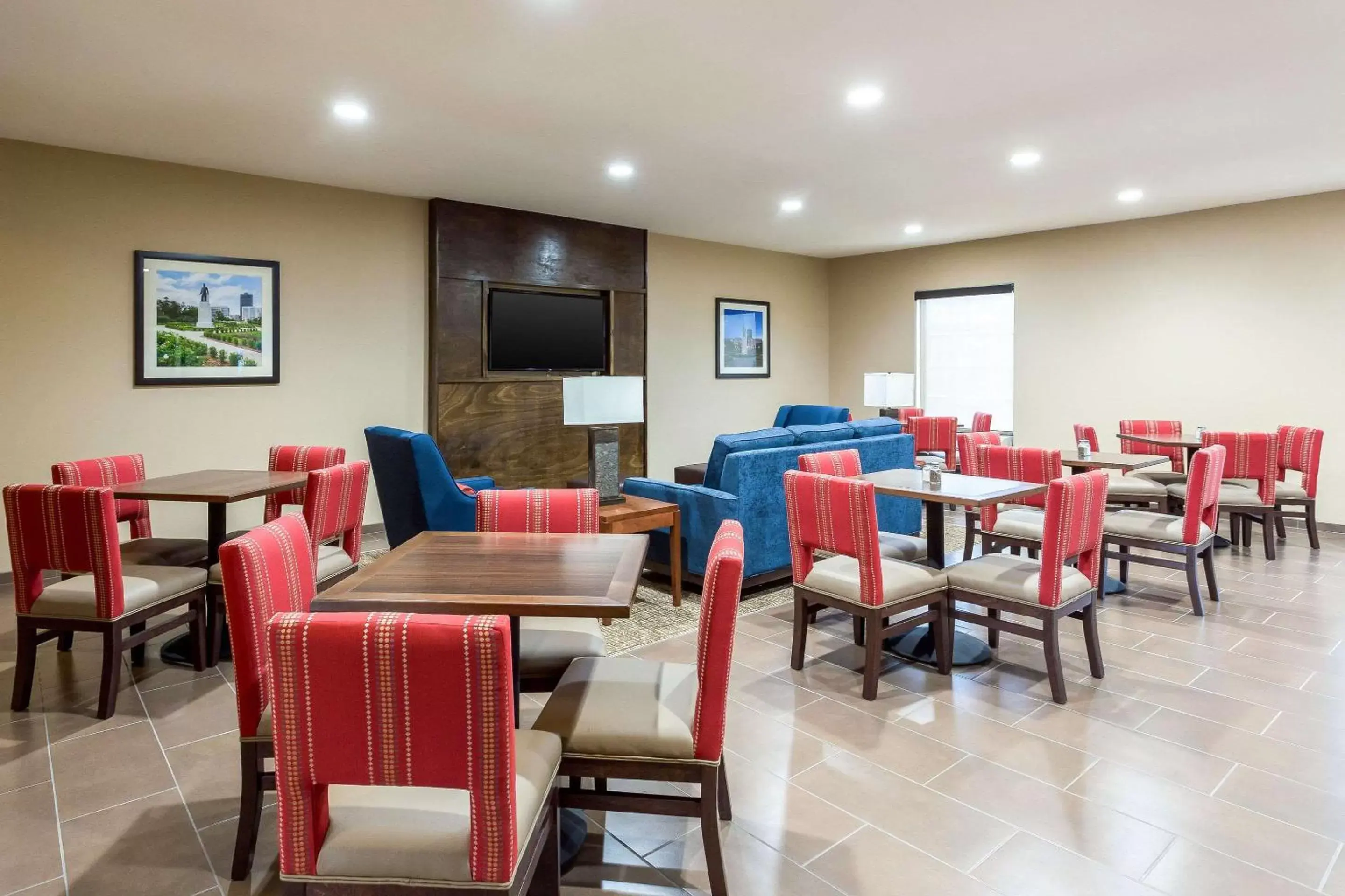 Restaurant/Places to Eat in Comfort Inn & Suites Baton Rouge Airport