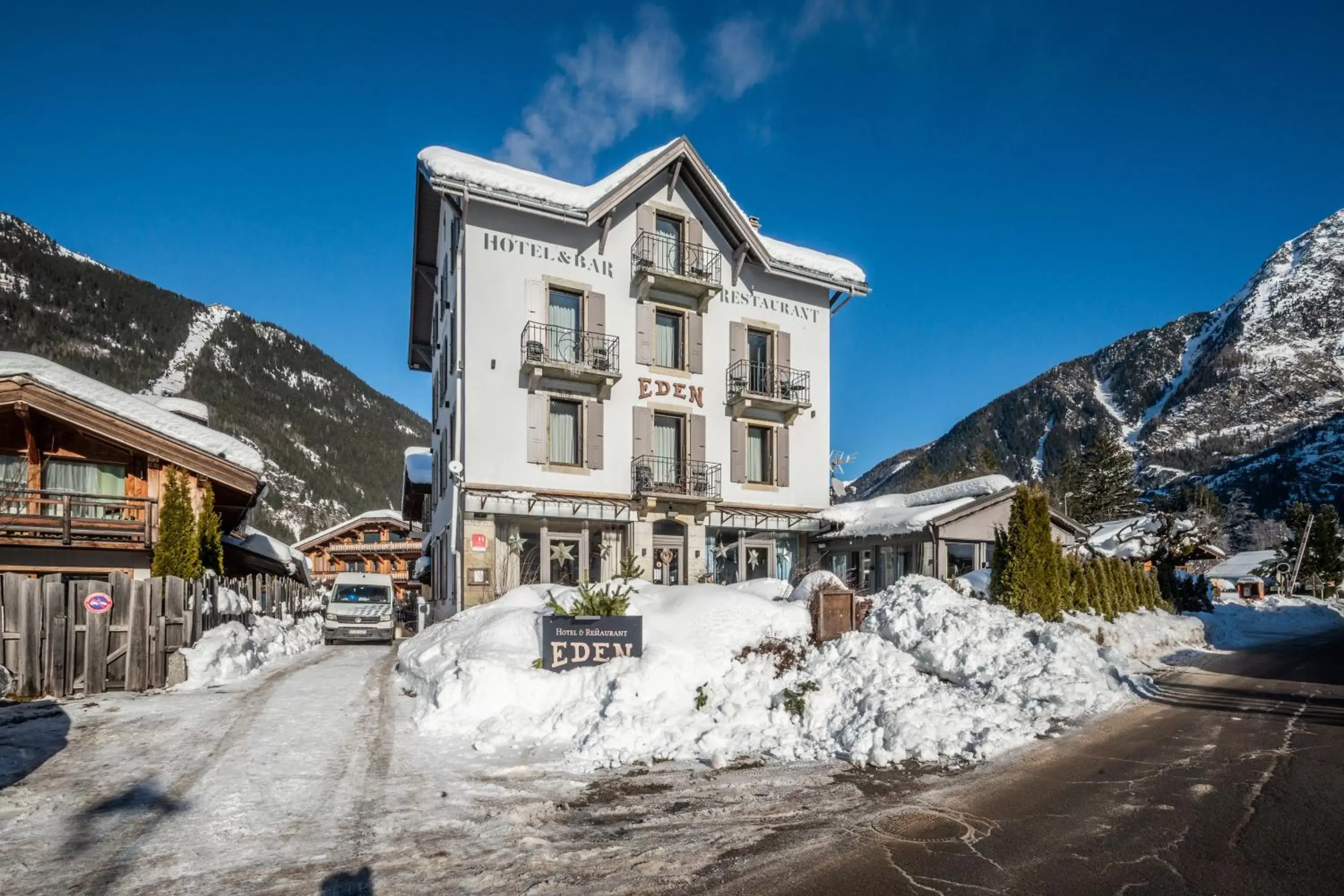 Property building, Winter in Eden Hotel, Apartments and Chalet Chamonix Les Praz