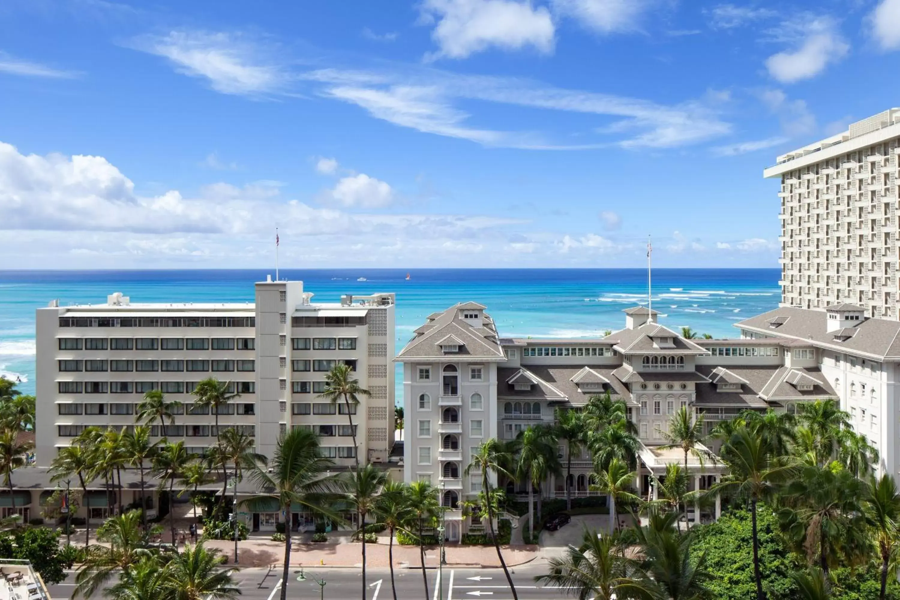 Photo of the whole room in Sheraton Princess Kaiulani