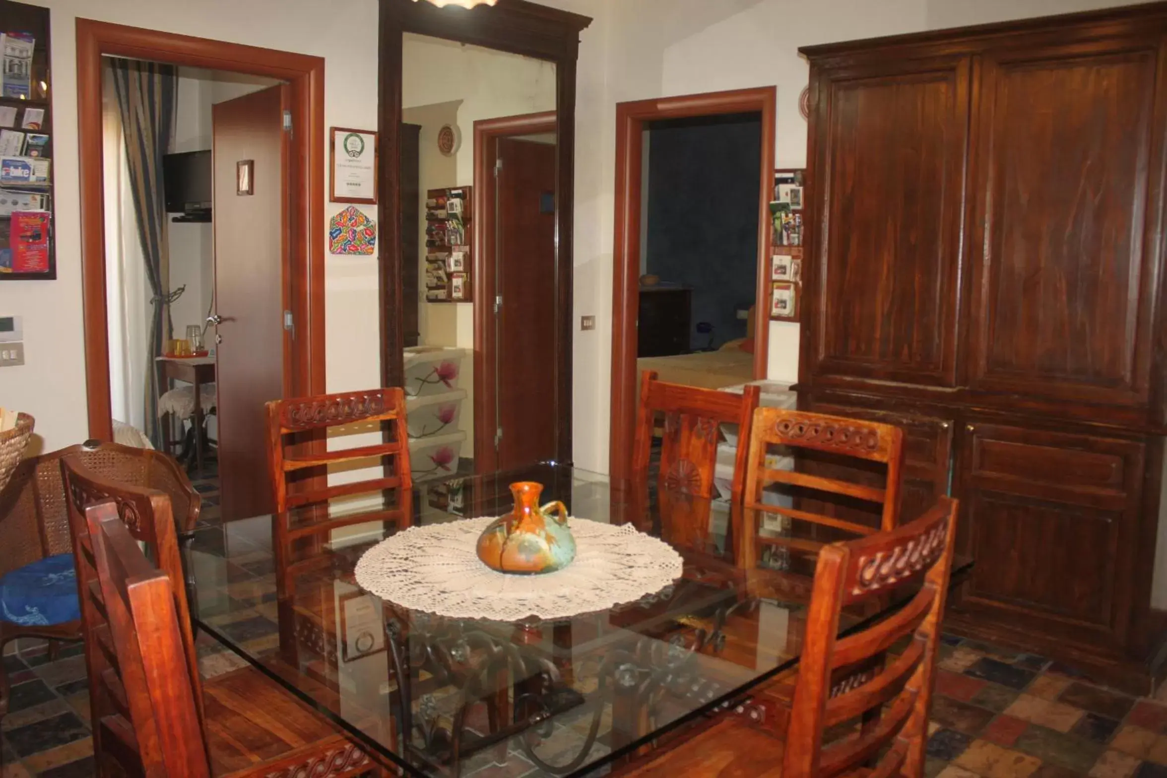 Living room, Dining Area in B&B Casamiranapoli
