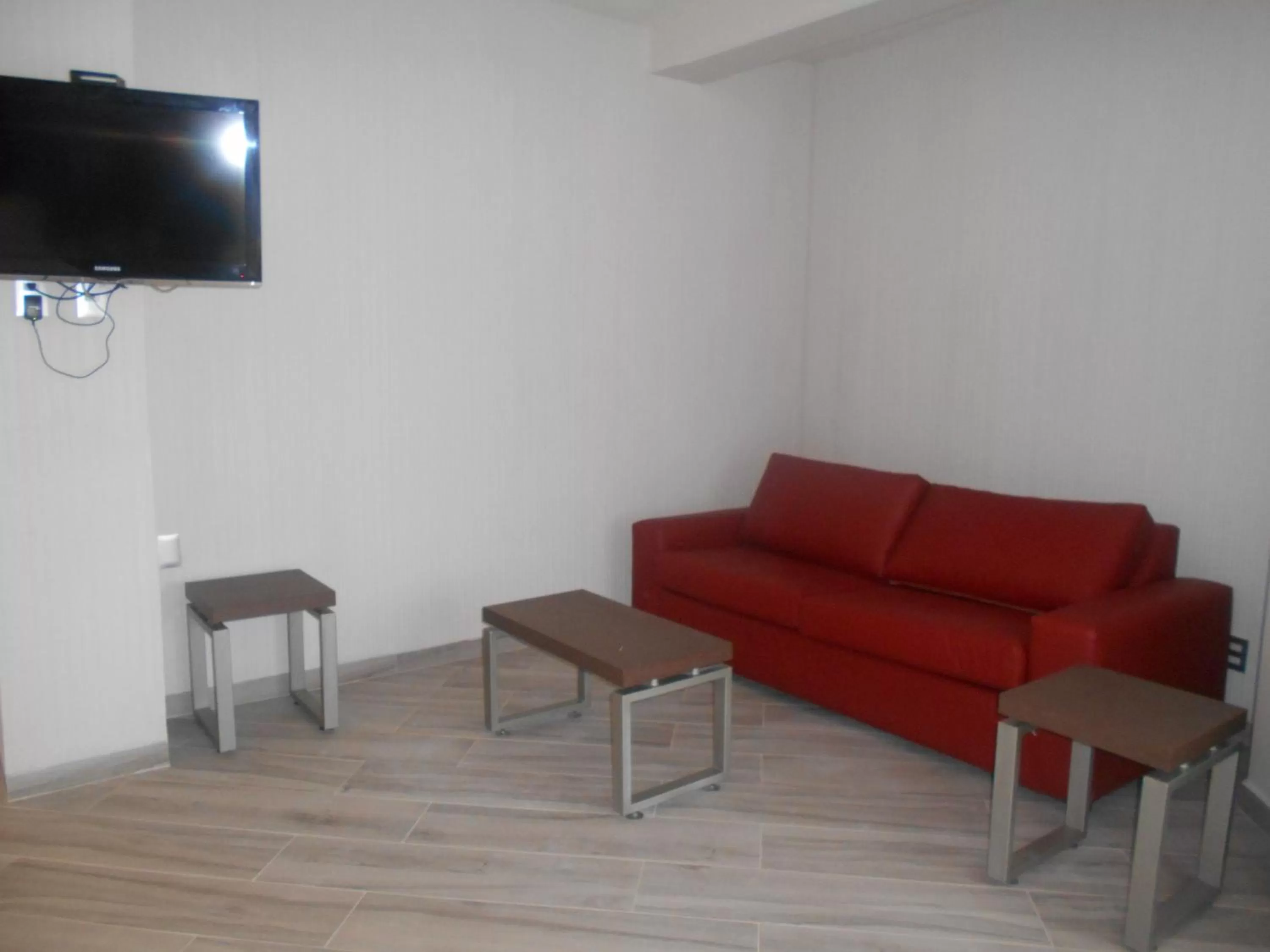 Living room in Hotel Puente Real