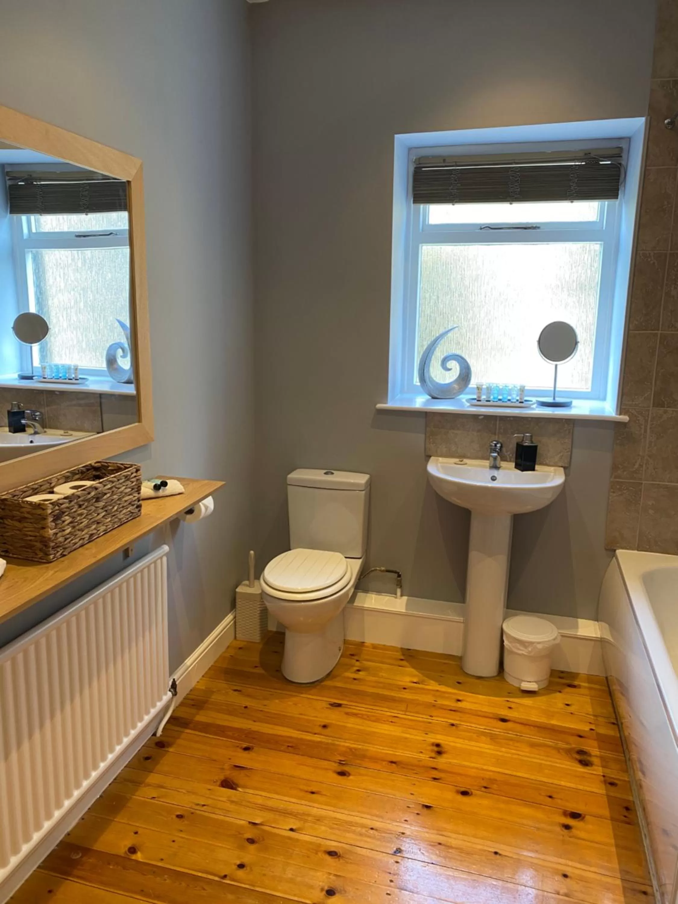 Bathroom in George Inn