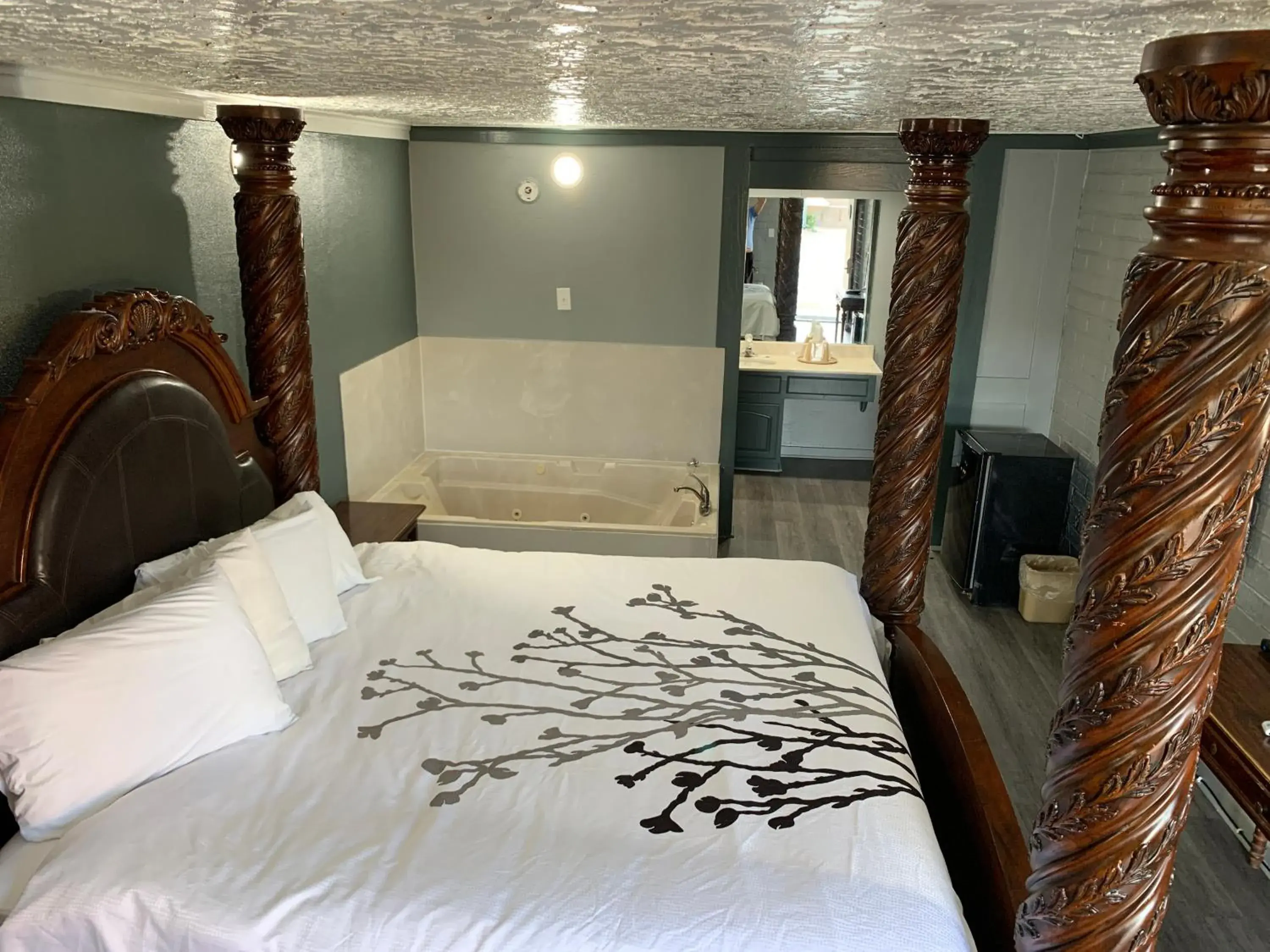 Bedroom, Bed in Stratford Inn Tyler