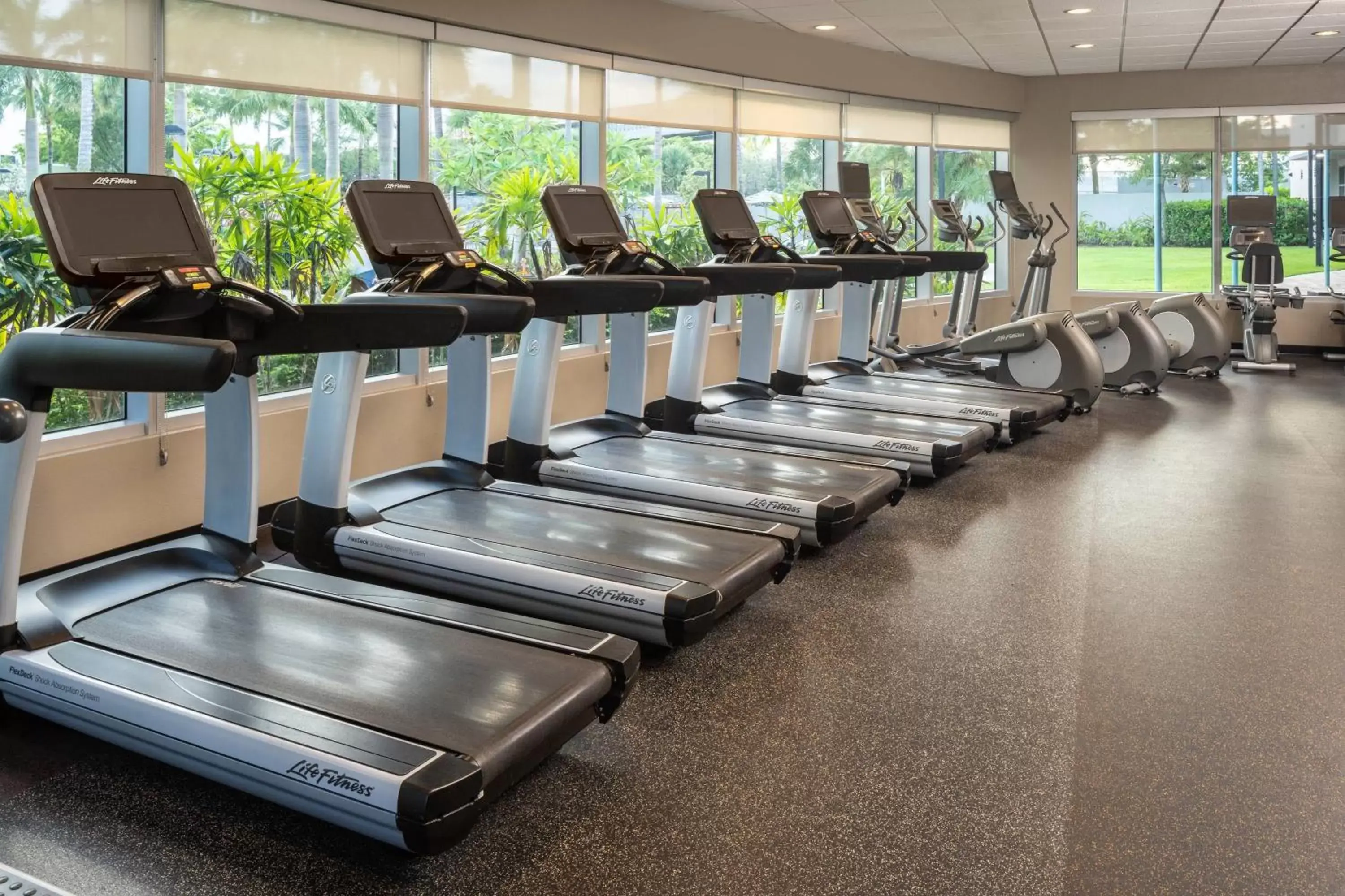 Fitness centre/facilities, Fitness Center/Facilities in Courtyard by Marriott Miami Airport