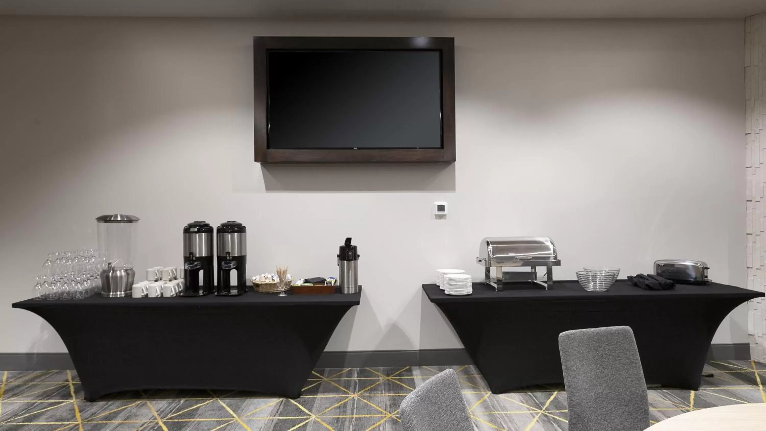 Meeting/conference room, TV/Entertainment Center in Holiday Inn Panama City, an IHG Hotel