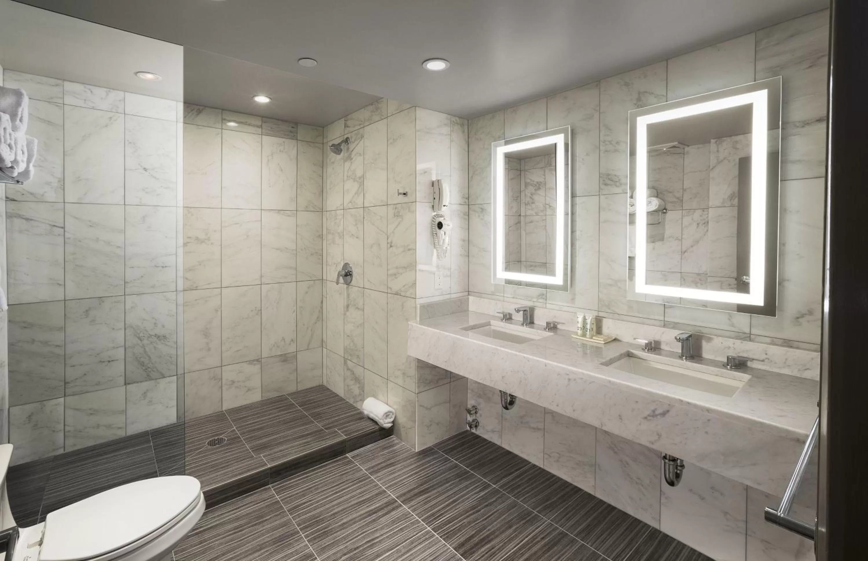 Bathroom in The Gallivant Times Square