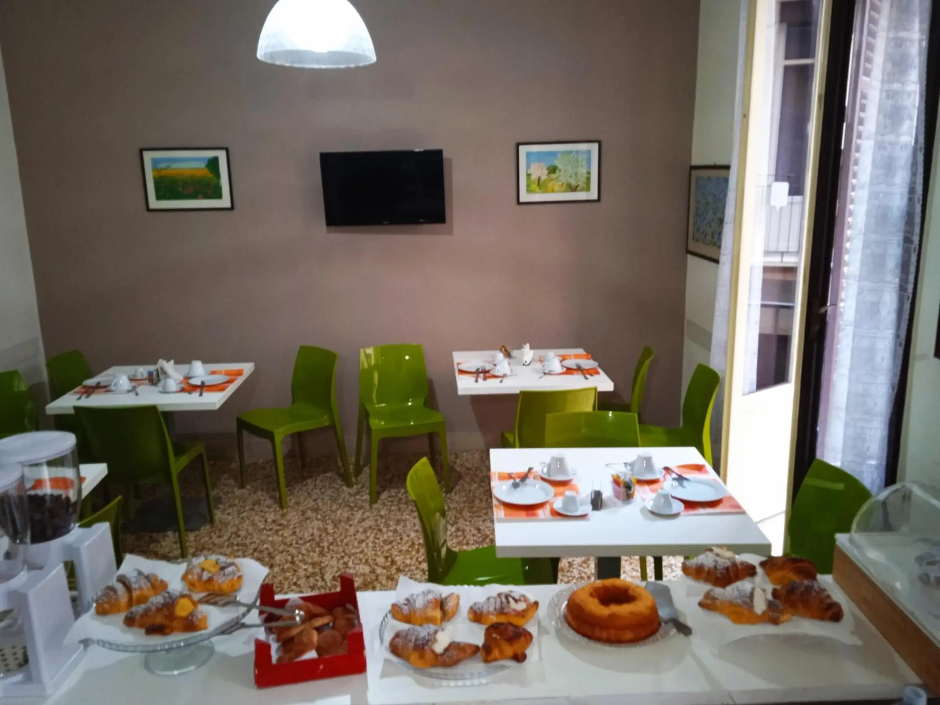 Breakfast, Restaurant/Places to Eat in Il Quadrifoglio Room& Suite