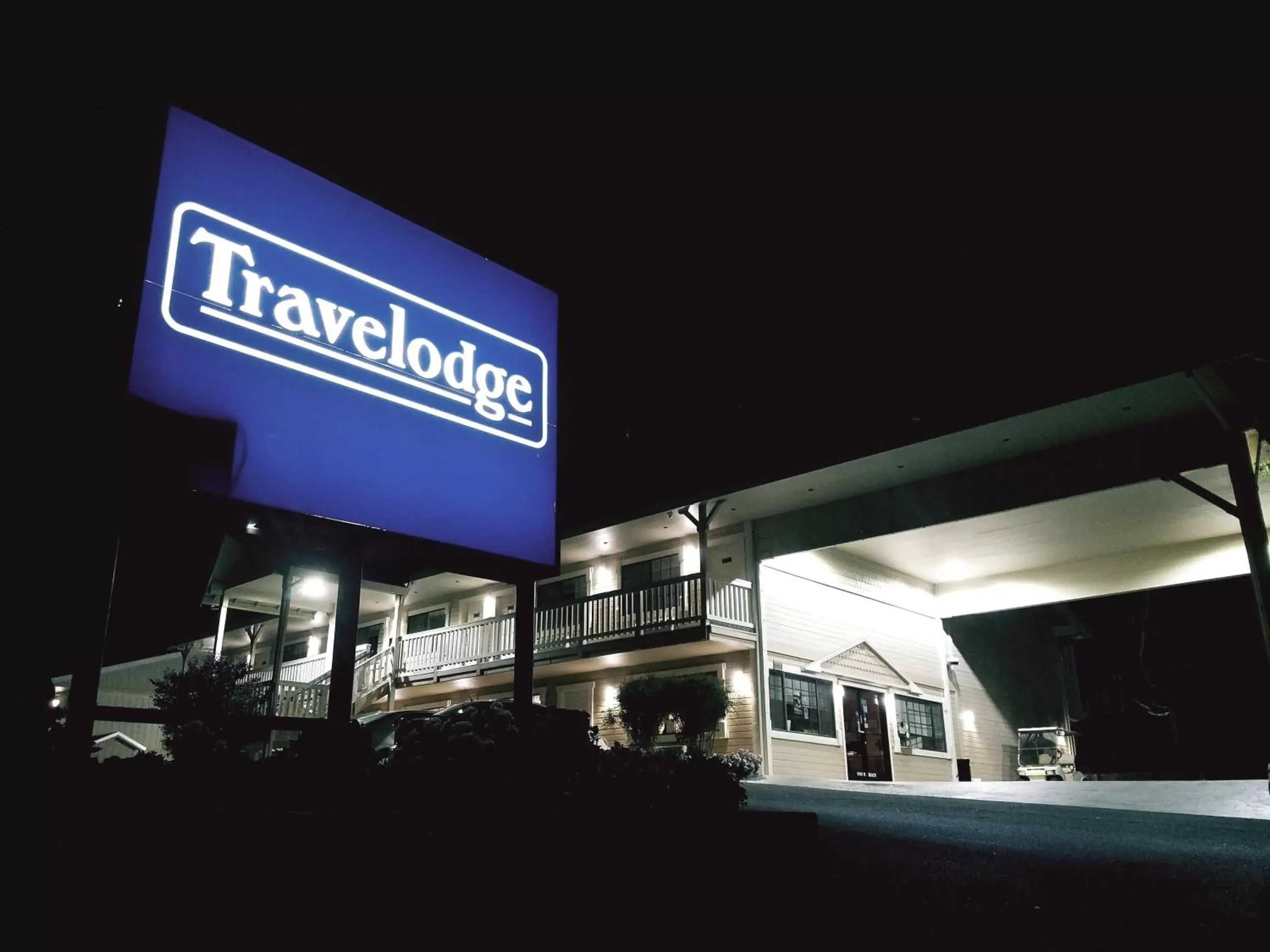 Property building in Travelodge by Wyndham Angels Camp CA Property building in Travelodge by Wyndham Angels Camp CA