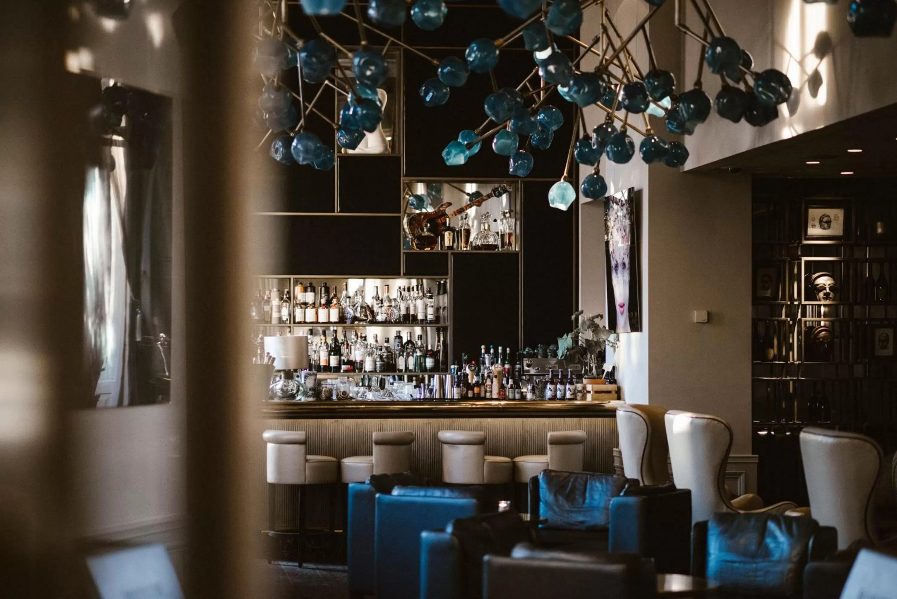 Lounge or bar in InterContinental Amstel Amsterdam by IHG